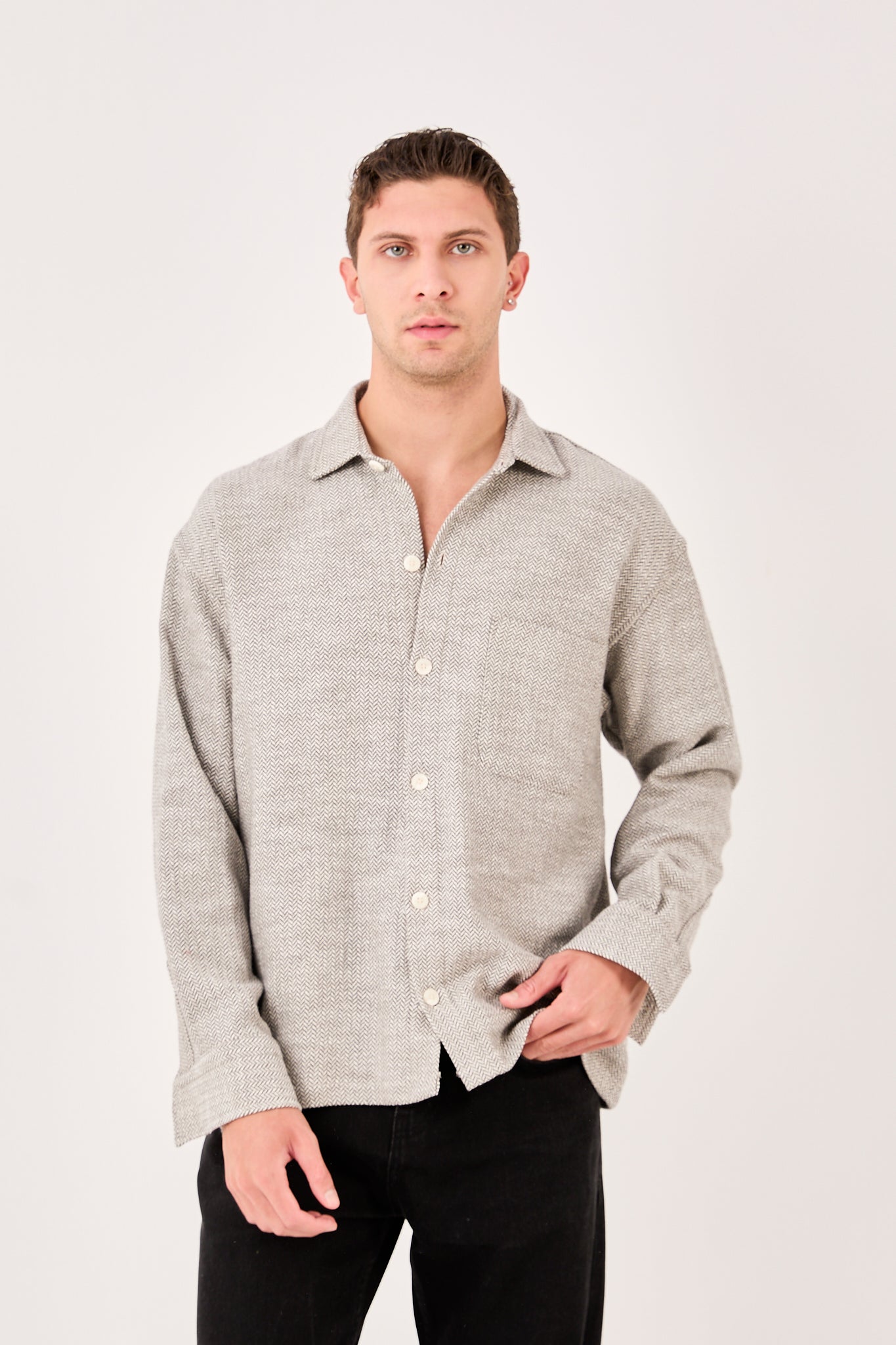X-001 Men’s Light Grey Herringbone Weave Shirt – Regular Fit