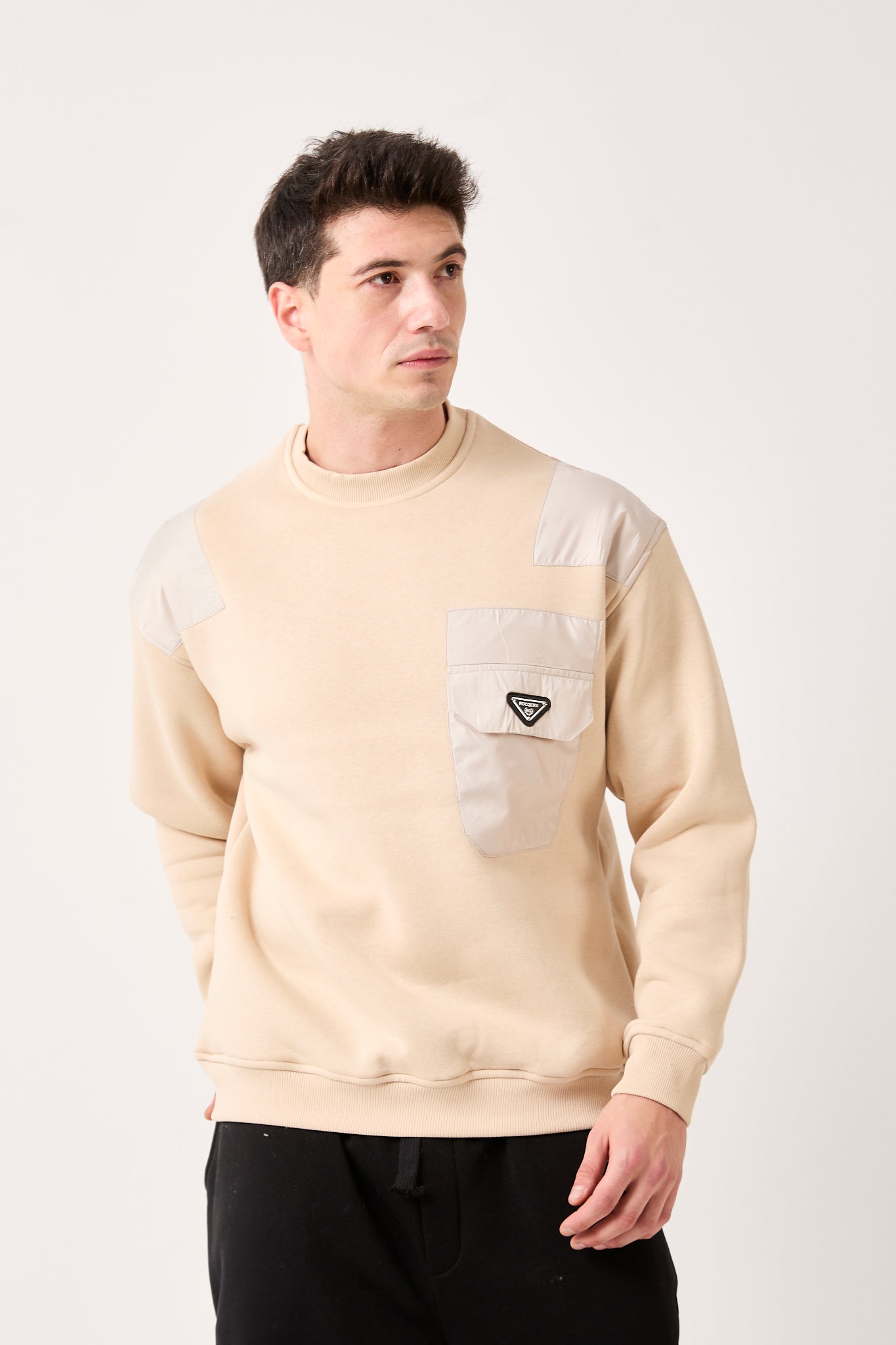 X-1004 Oversized Sweatshirt with Zipped Pocket – Beige | 3-Thread Brushed Fleece