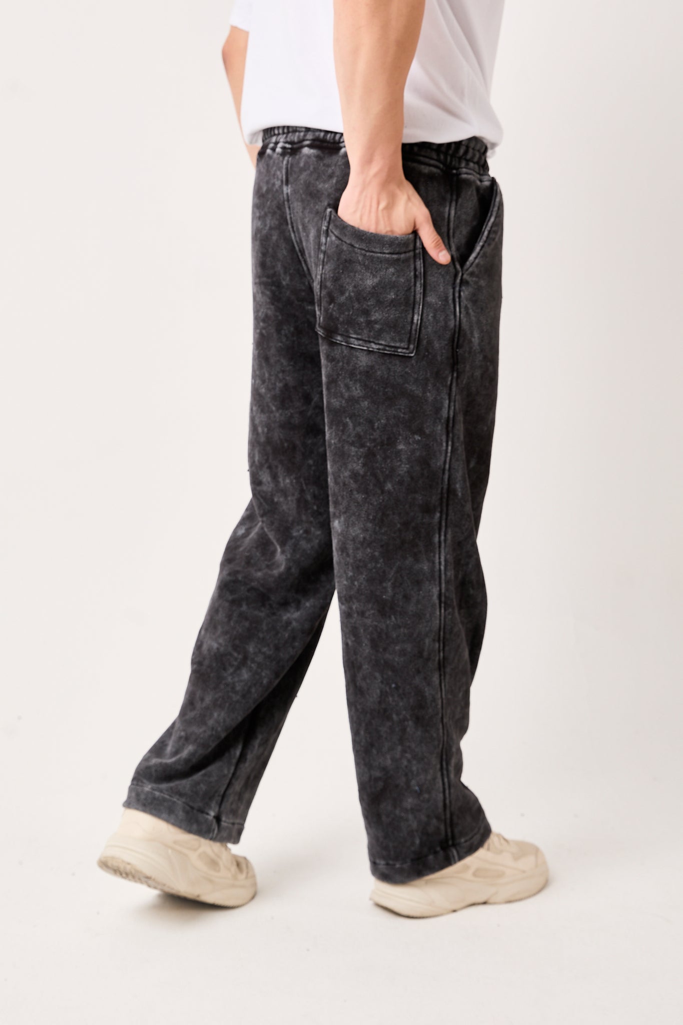 X-1003 – Washed Black Wide-Leg Sweatpants