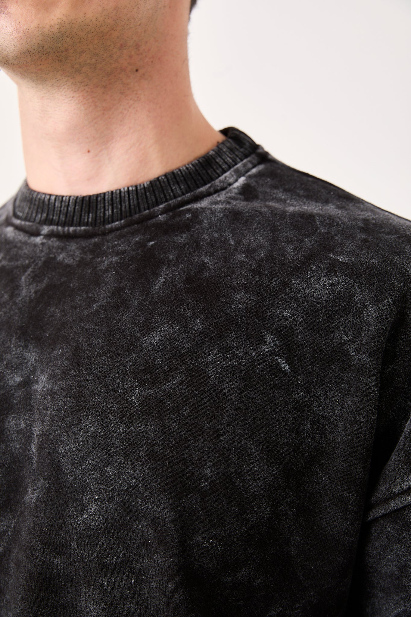 X-4001 – Washed Black ¾ Sleeve Oversized Sweatshirt