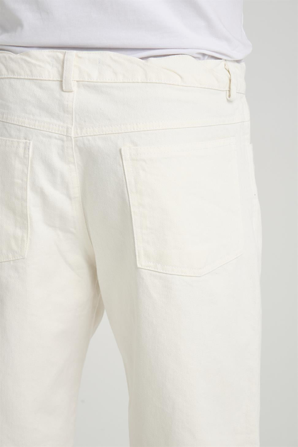 R-4387 Zippered Washed Denim Shorts – White