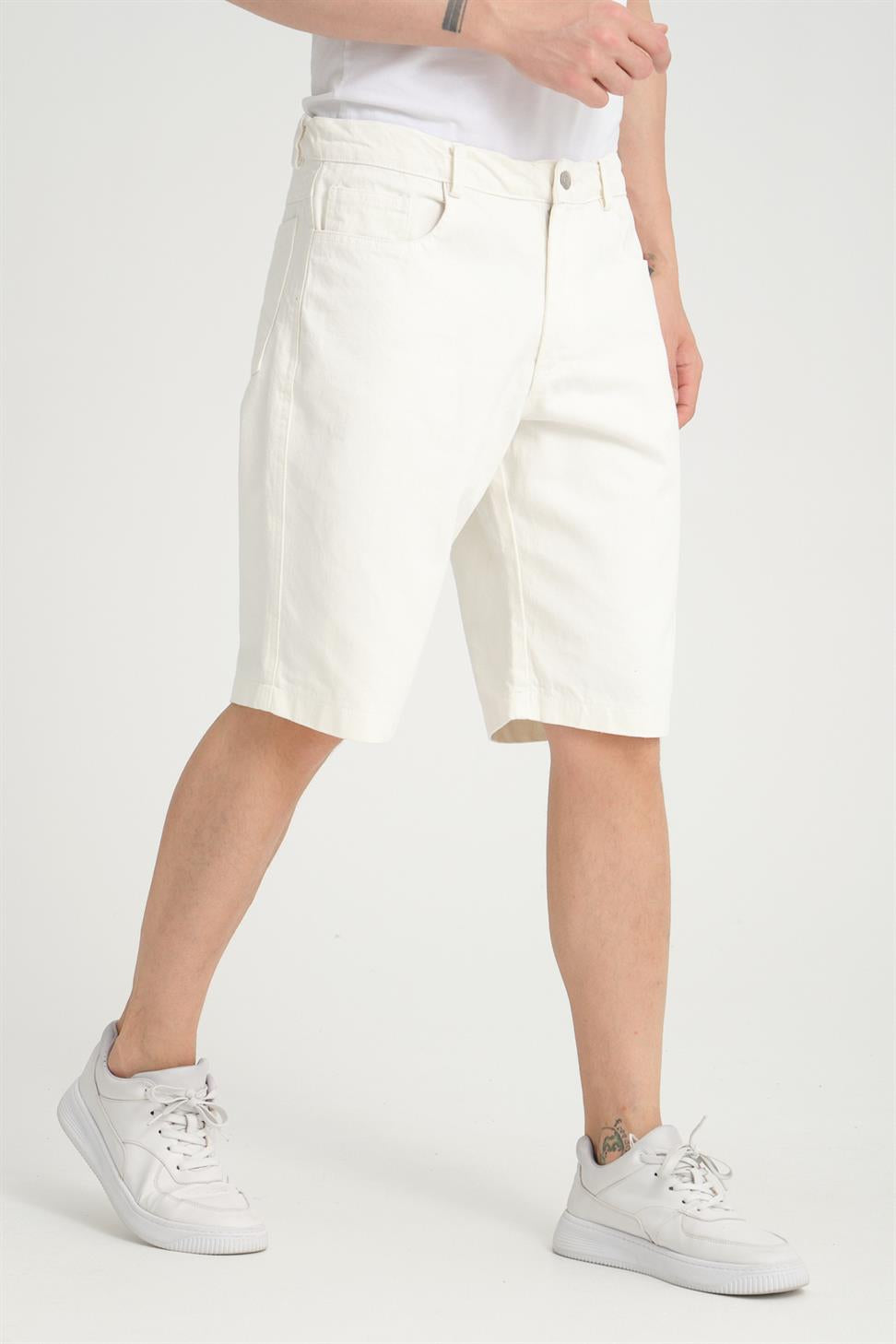 R-4387 Zippered Washed Denim Shorts – White