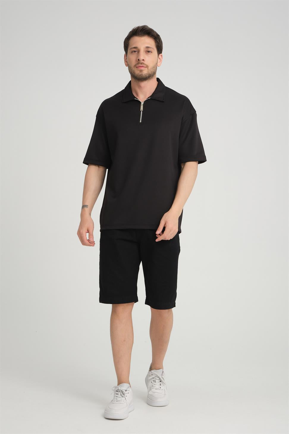 R-5812 Half-Placket Zipper Detail Scuba T-Shirt – Black