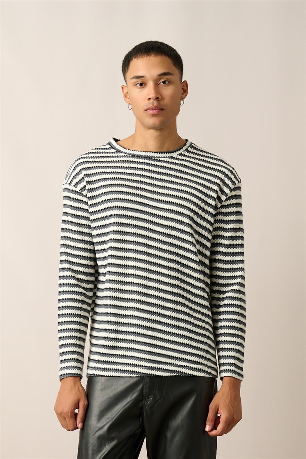 R-5838 Anthracite Crew Neck Long Sleeve Knit Sweatshirt
