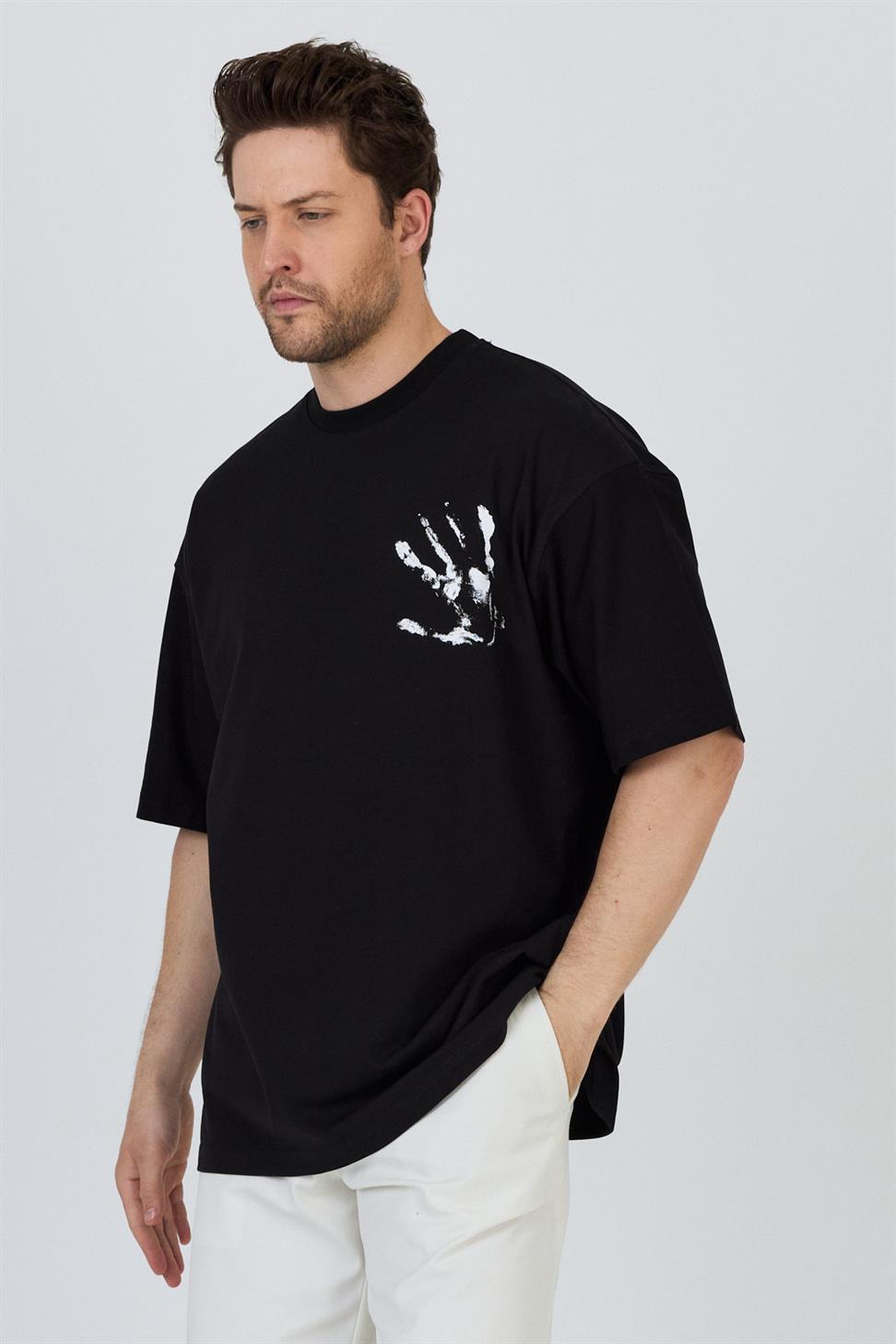R-5863 R-5863 Men’s 100% Cotton Supima Jersey T-Shirt – Black Oversize with Front & Back Print Detail