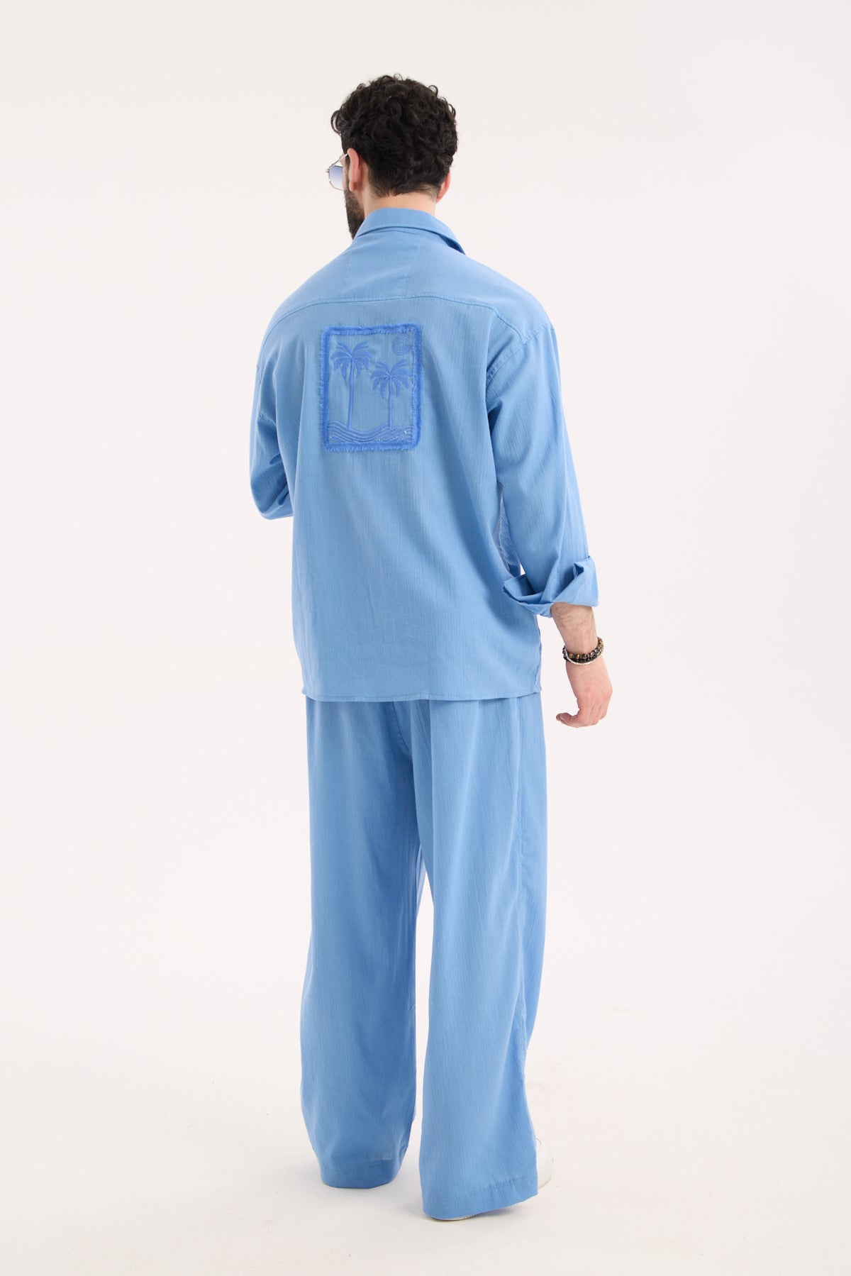 color:blue