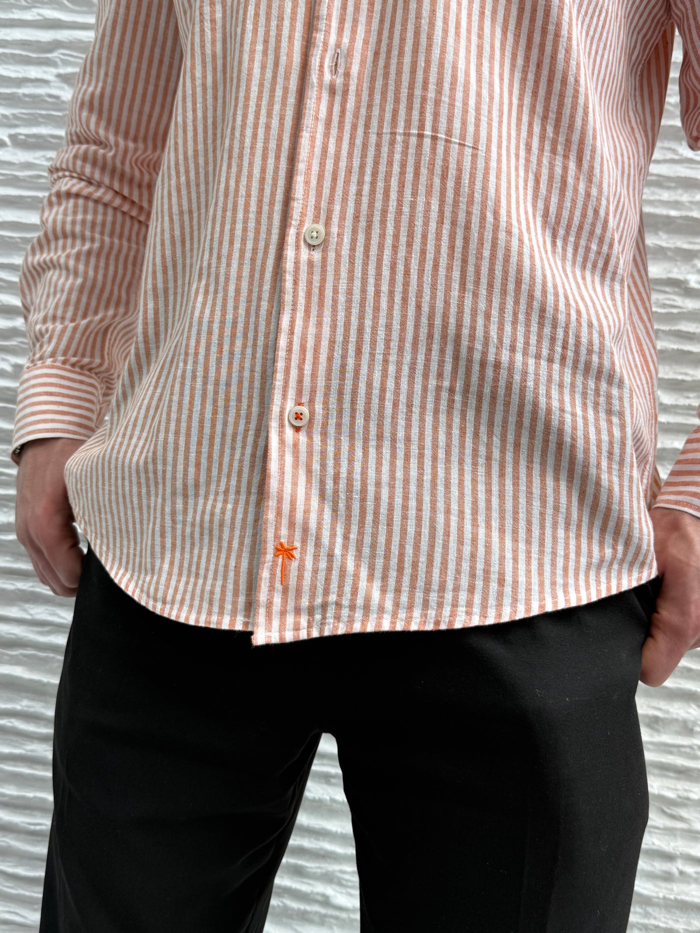 color:orange