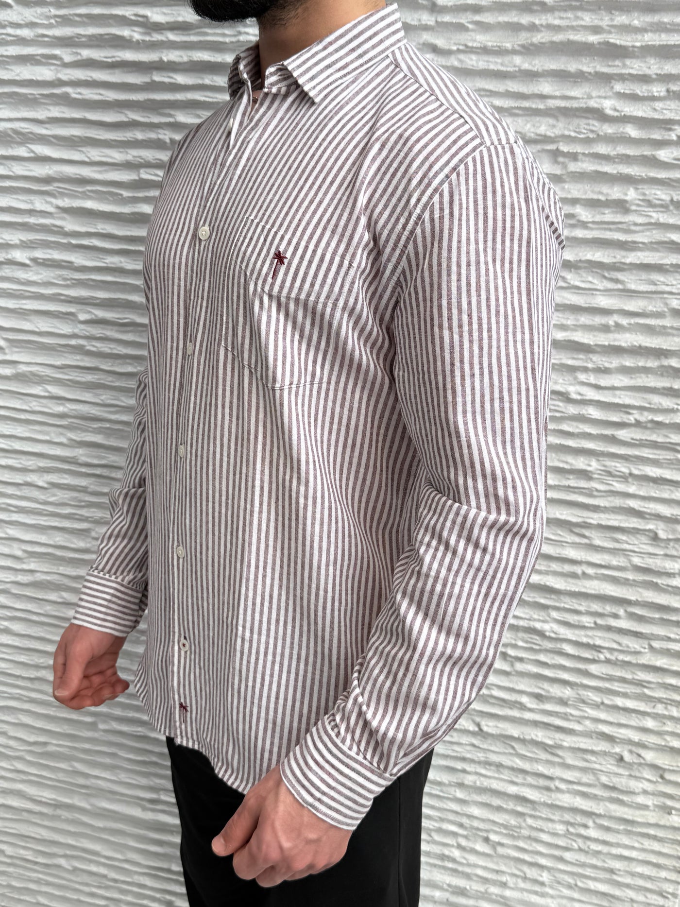color:burgundy