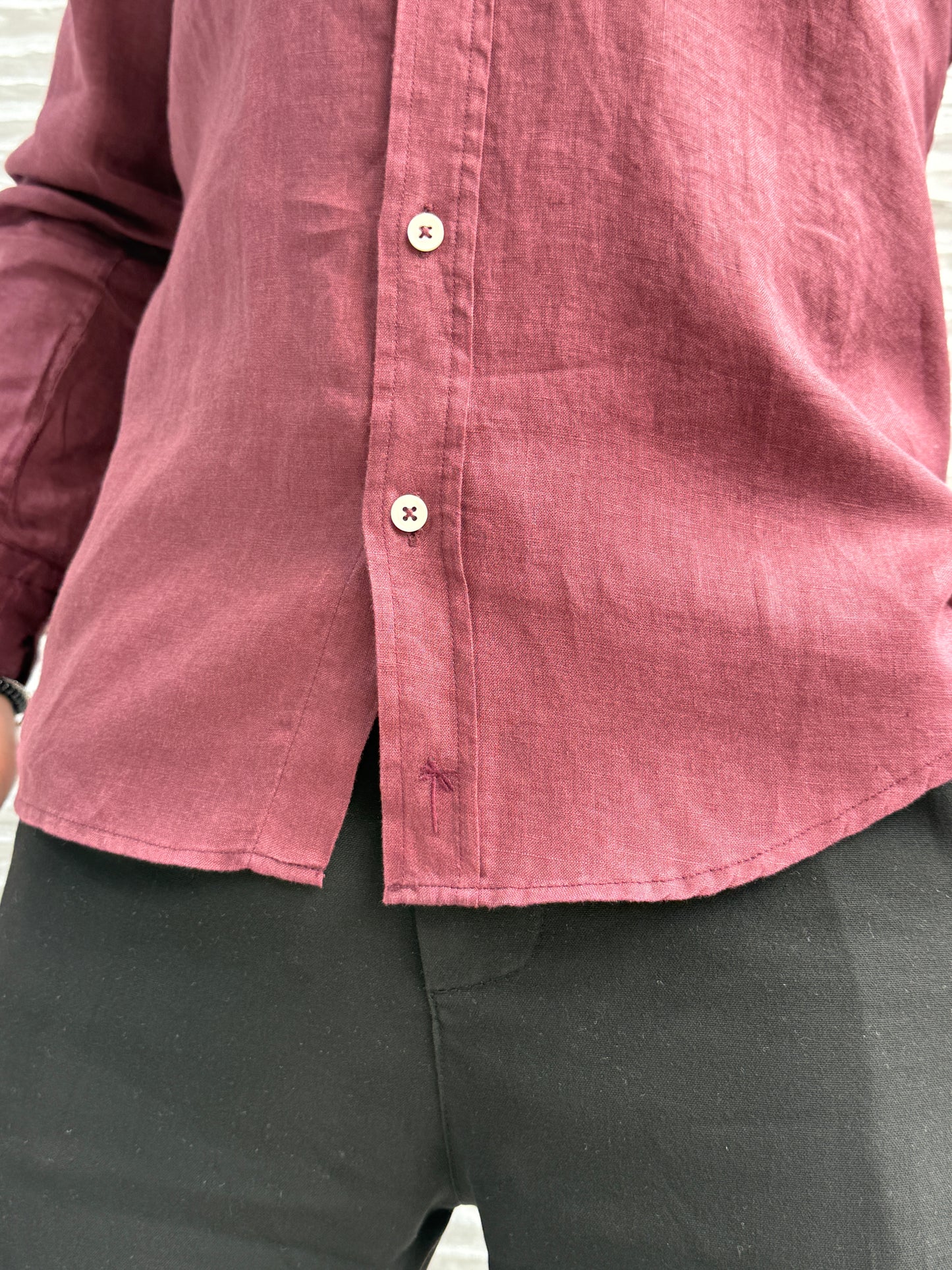color:burgundy