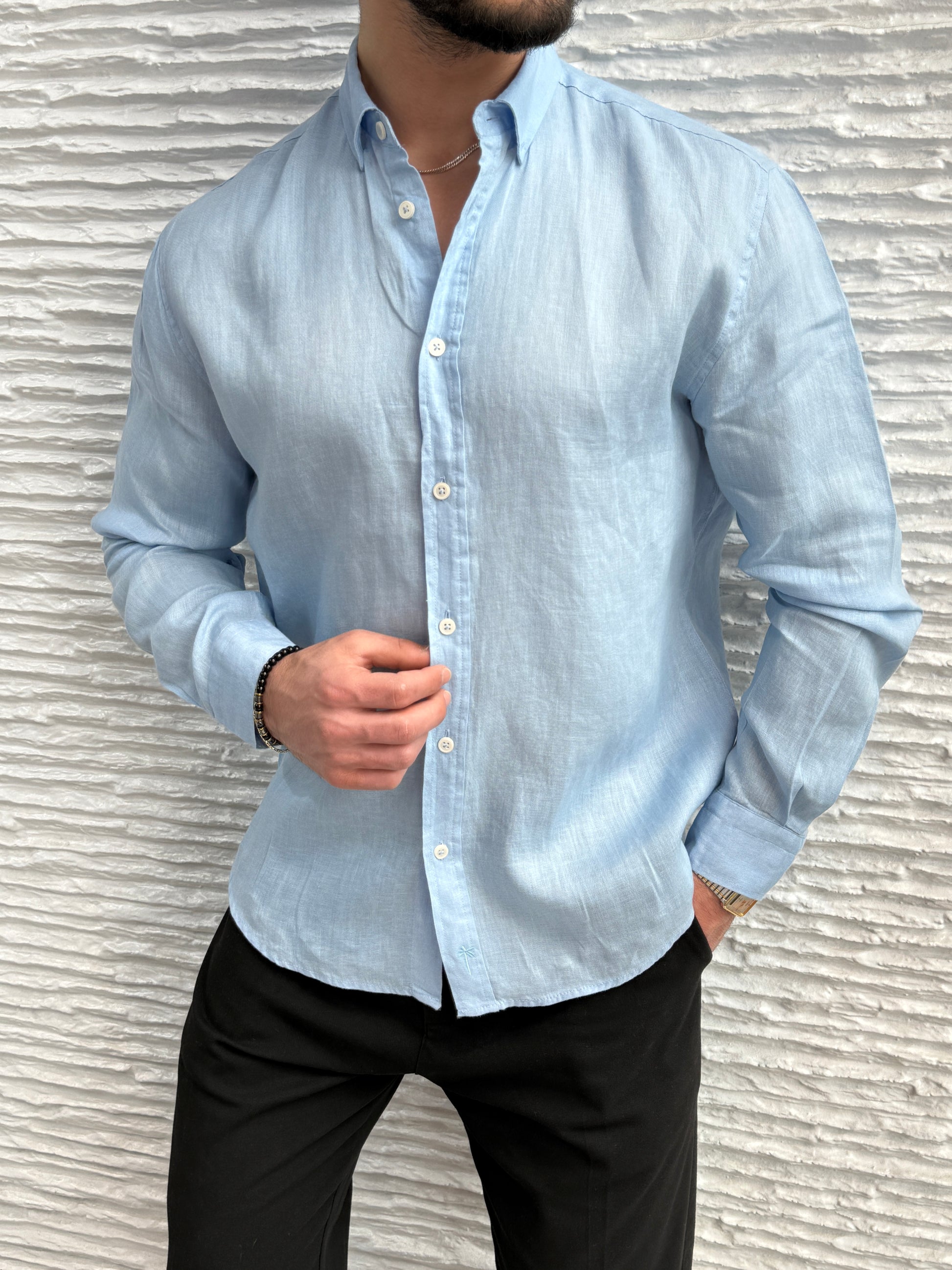 color:light blue