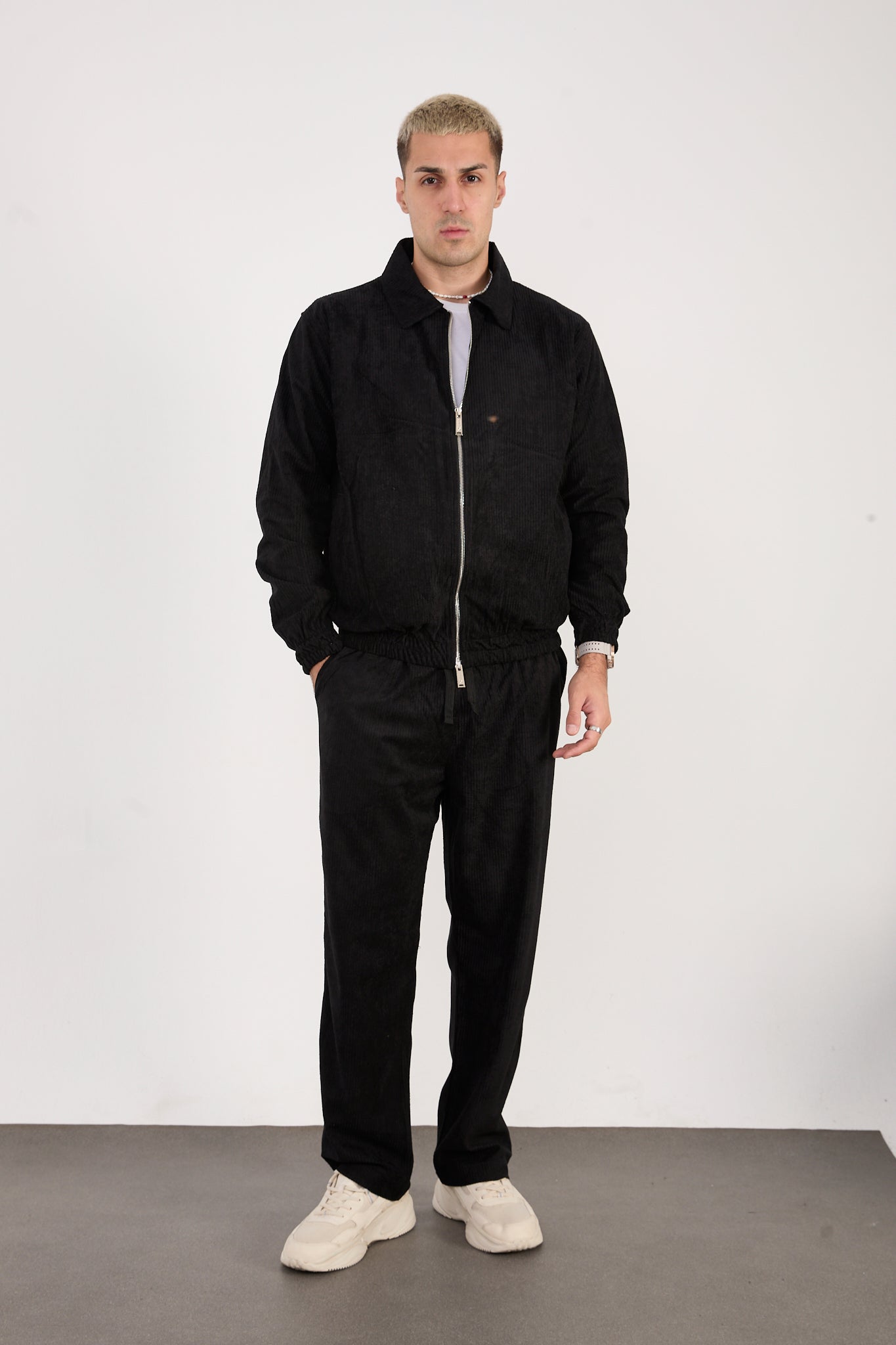 X-2037 Men’s Velour Zip Jacket & Matching Trousers Set – Black