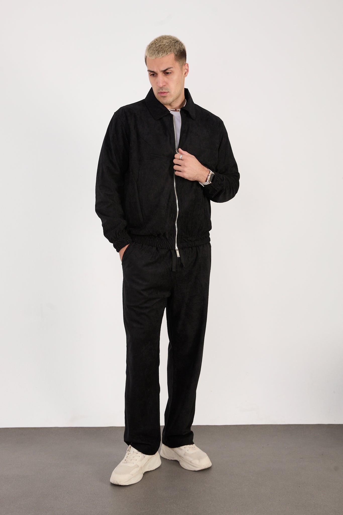 X-2037 Men’s Velour Zip Jacket & Matching Trousers Set – Black