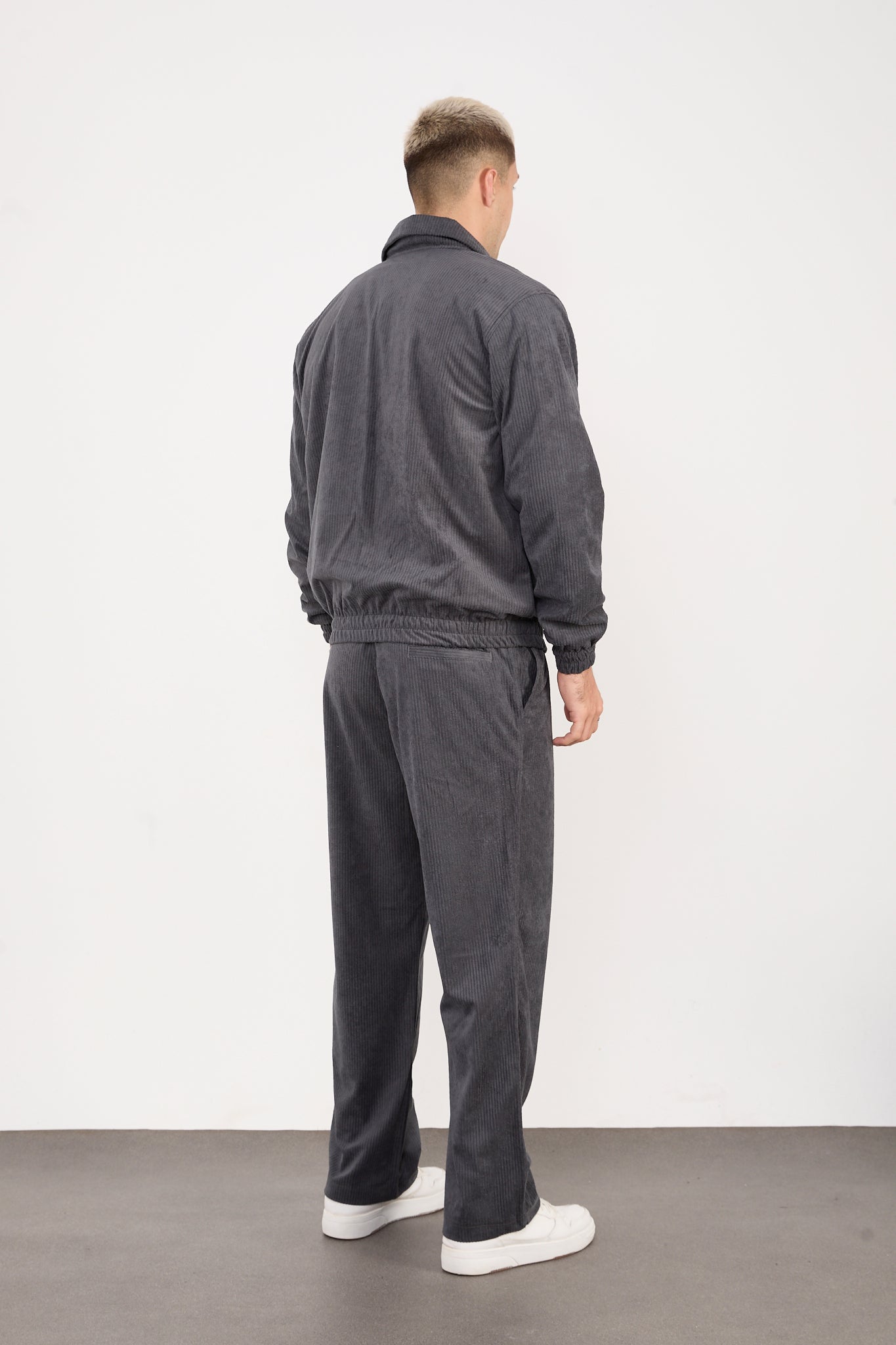 X-2037 Men’s Velour Zip Jacket & Matching Trousers Set – Grey