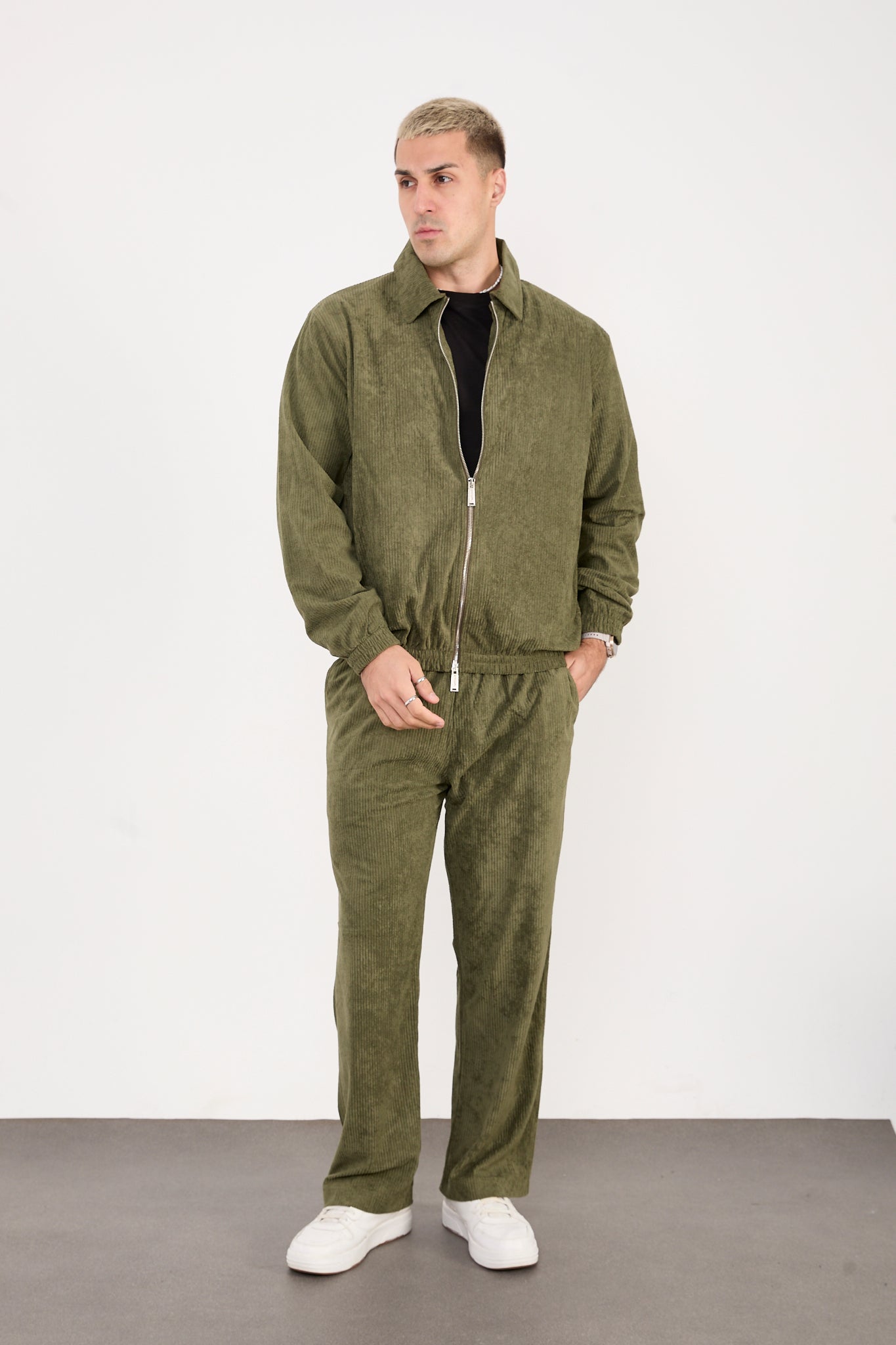 X-2037 Men’s Velour Zip Jacket & Matching Trousers Set – Olive