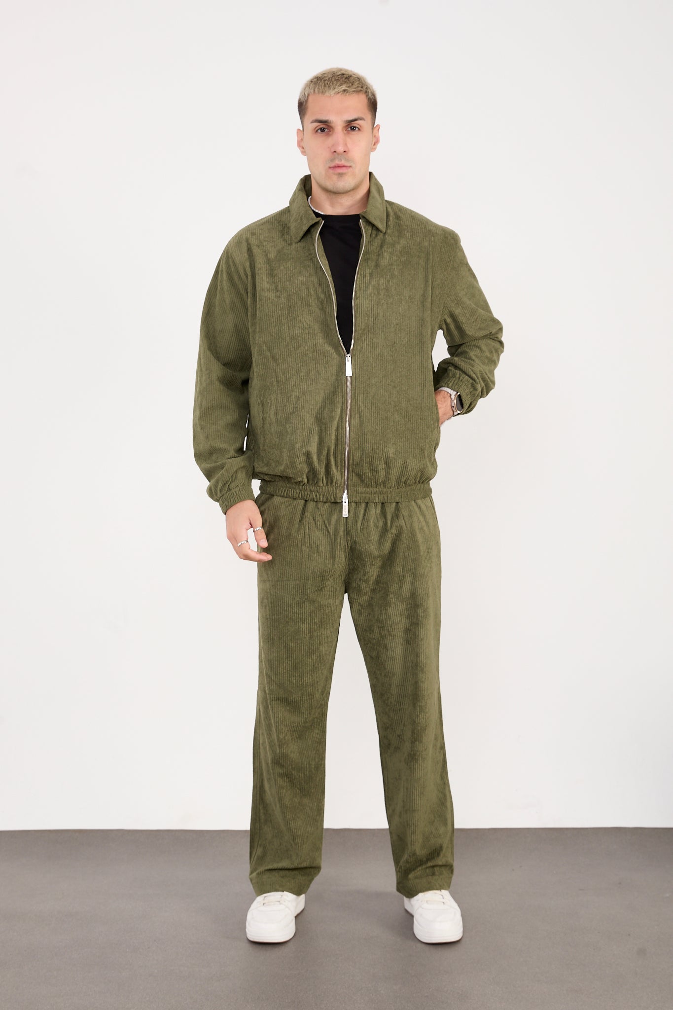 X-2037 Men’s Velour Zip Jacket & Matching Trousers Set – Olive