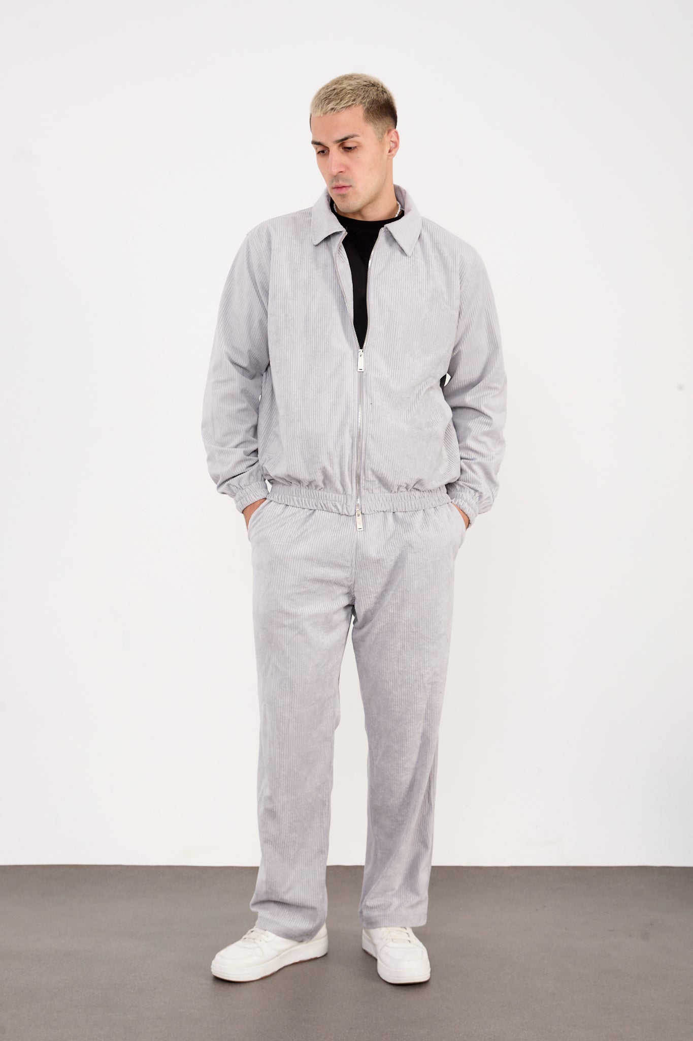 X-2037 Men’s Velour Zip Jacket & Matching Trousers Set – Light Grey