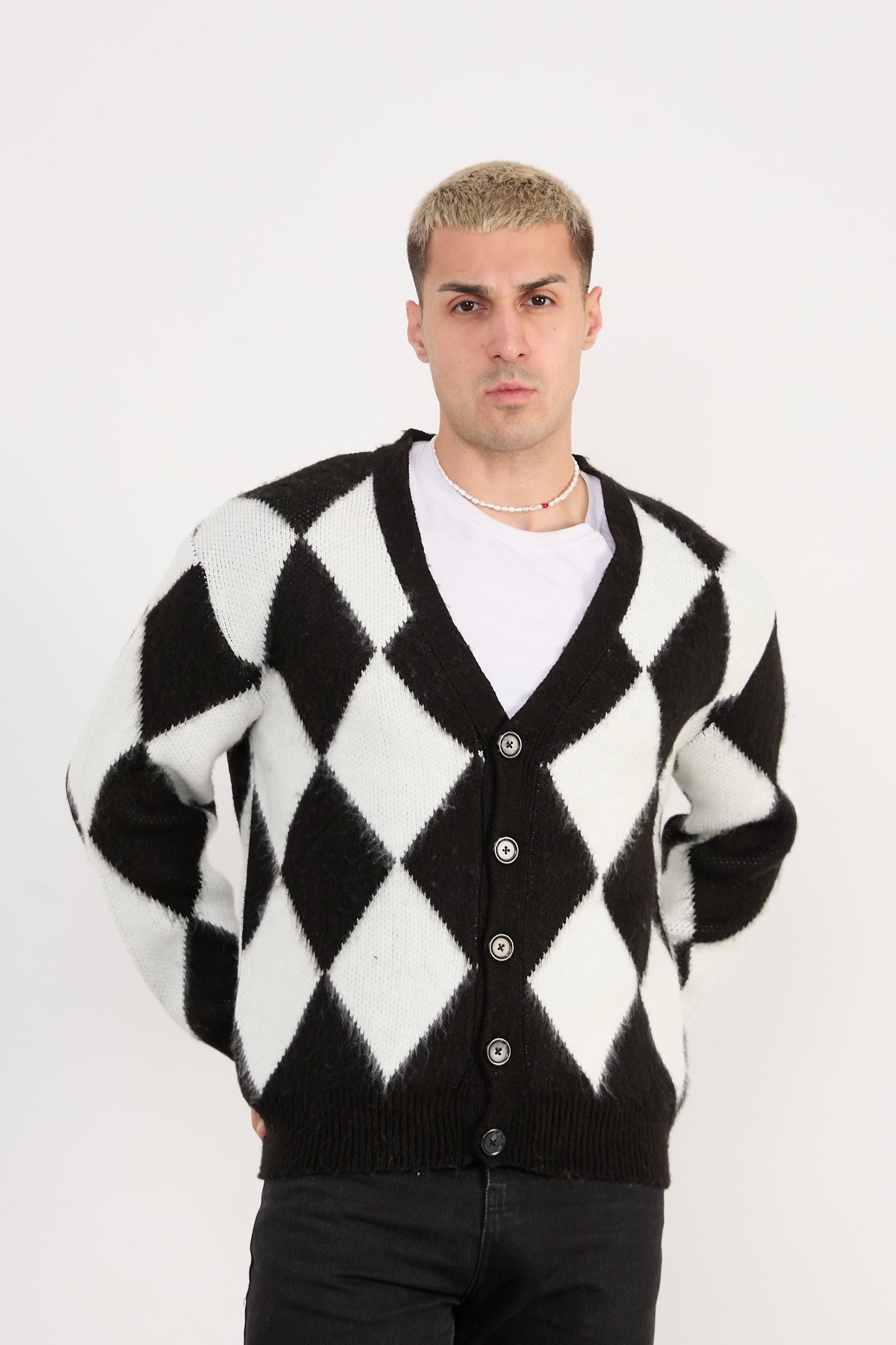 X-5007 Men’s Argyle Knit Cardigan – Black & White