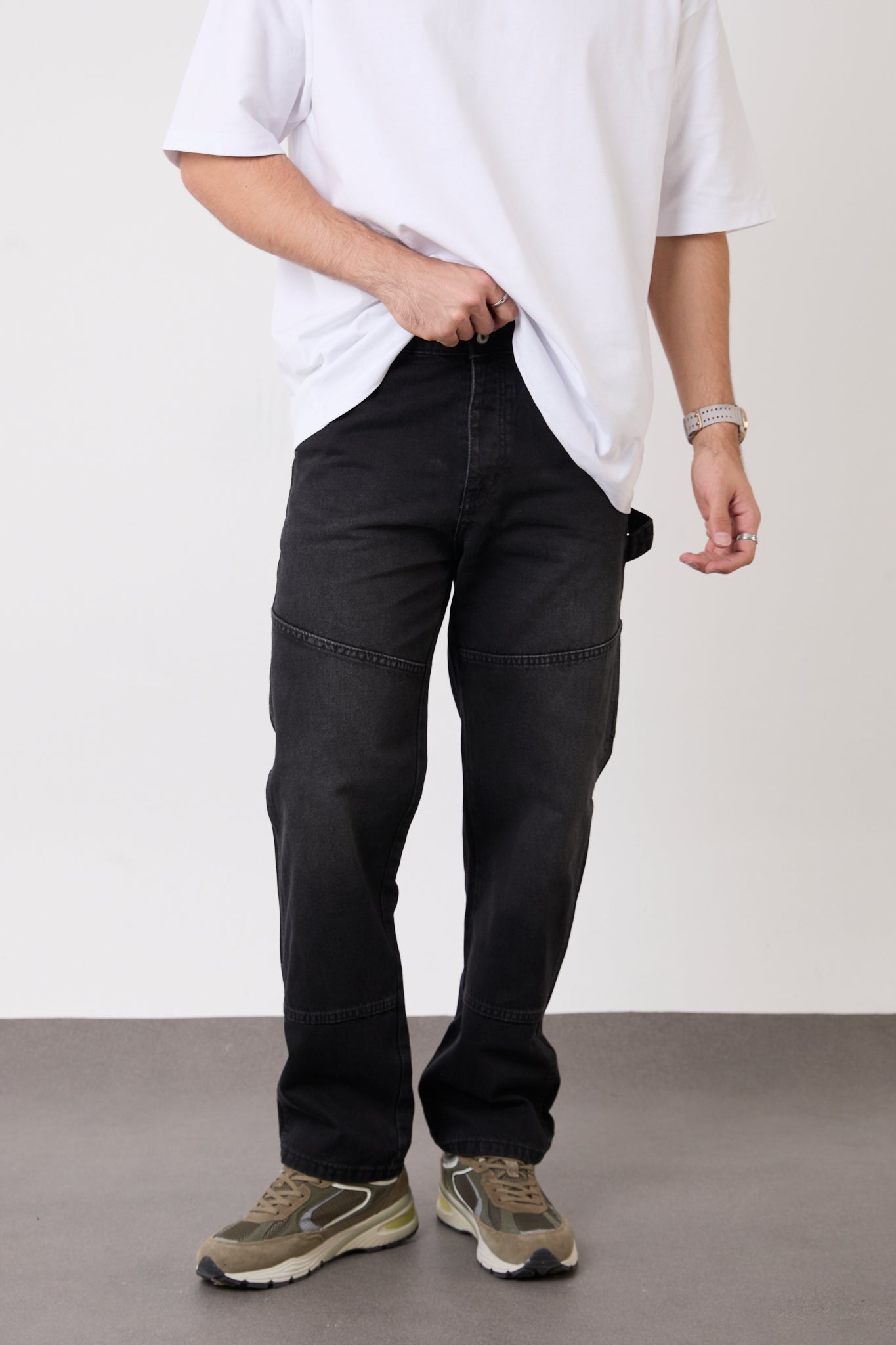 T-3009-2 Men’s Black Utility Pocket Jeans – Relaxed Straight Fit