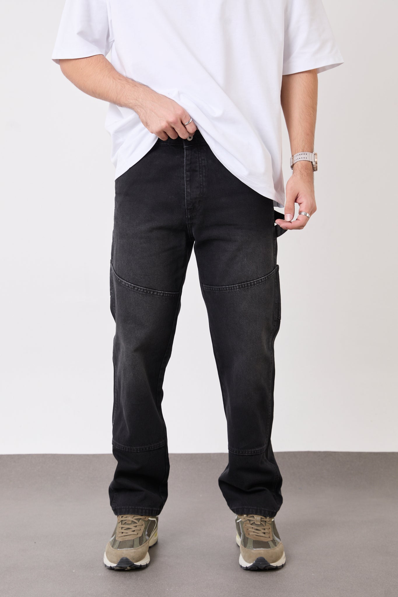 T-3009-2 Men’s Black Utility Pocket Jeans – Relaxed Straight Fit