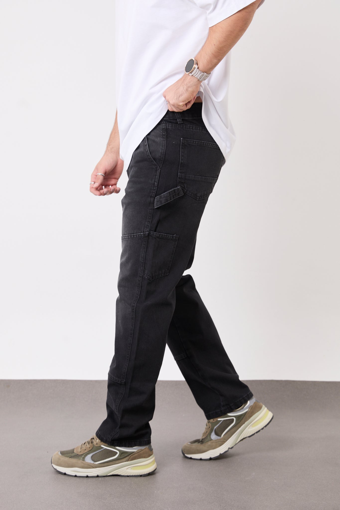 T-3009-2 Men’s Black Utility Pocket Jeans – Relaxed Straight Fit