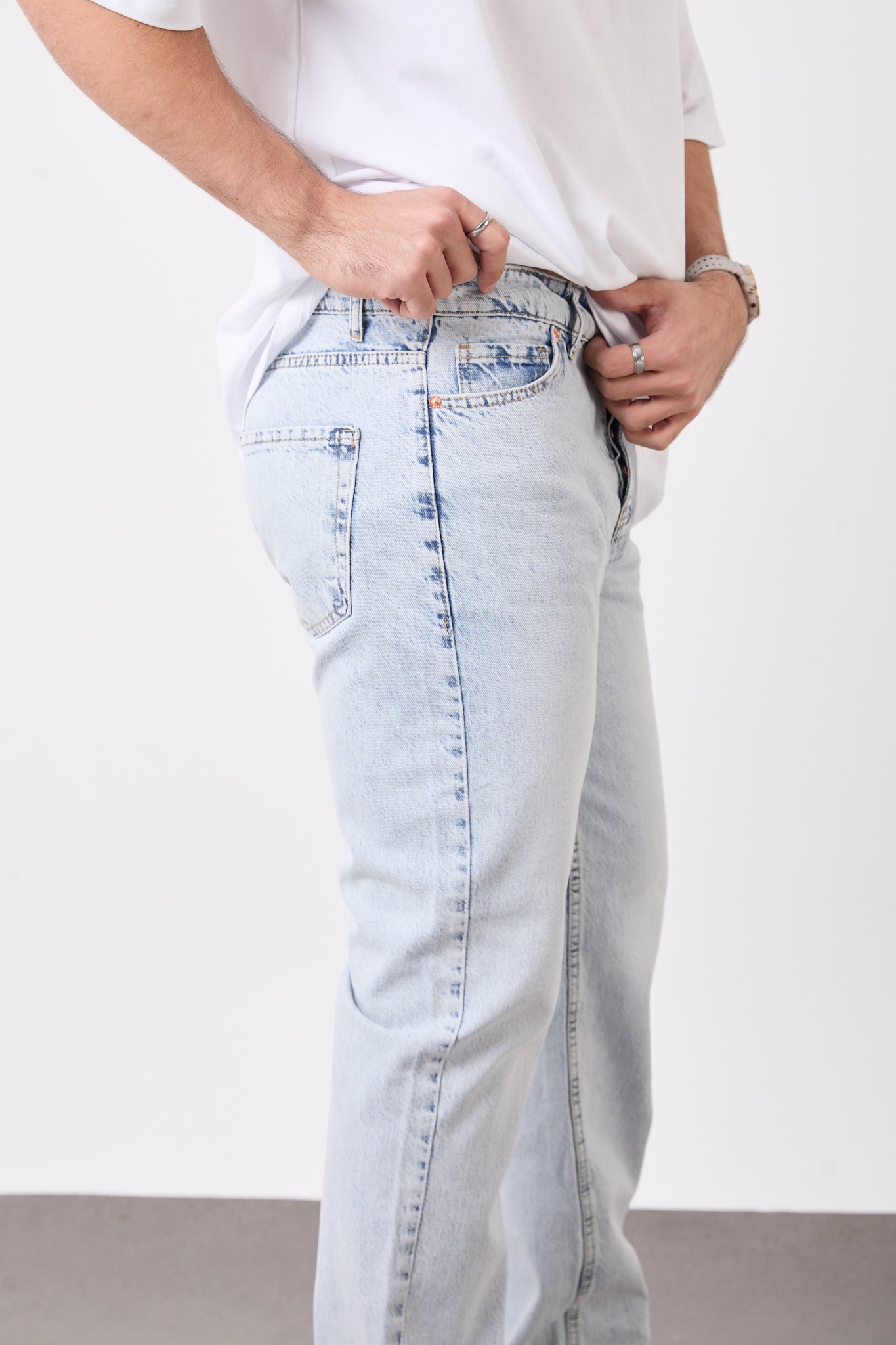 T-2445 Men’s Light Blue Straight Jeans – Everyday Casual Fit