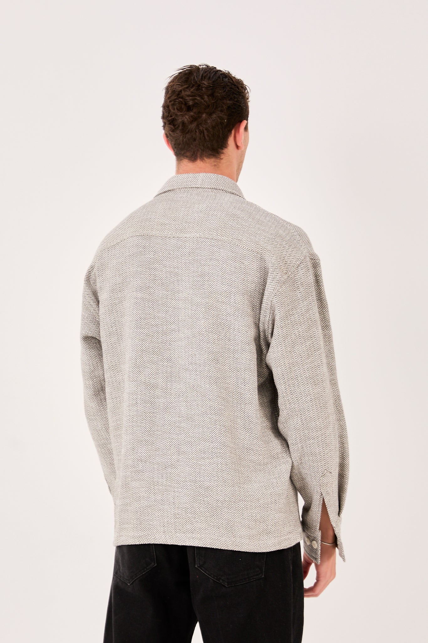 X-001 Men’s Light Grey Herringbone Weave Shirt – Regular Fit