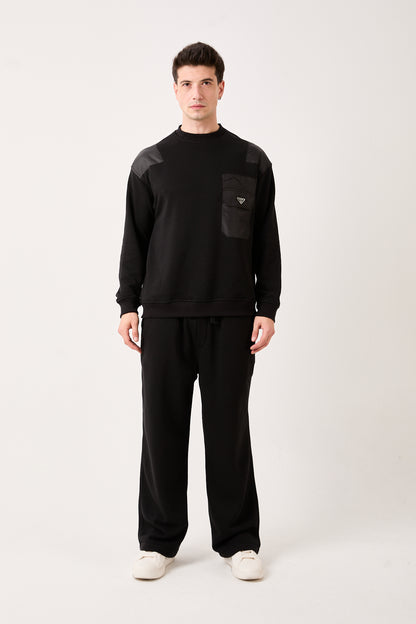 X-4006 Oversized Sweatshirt with Zipped Pocket – Black | 3-Thread Brushed Fleece