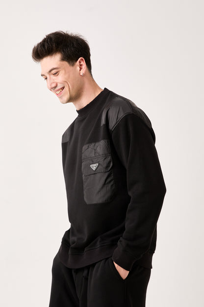X-4006 Oversized Sweatshirt with Zipped Pocket – Black | 3-Thread Brushed Fleece