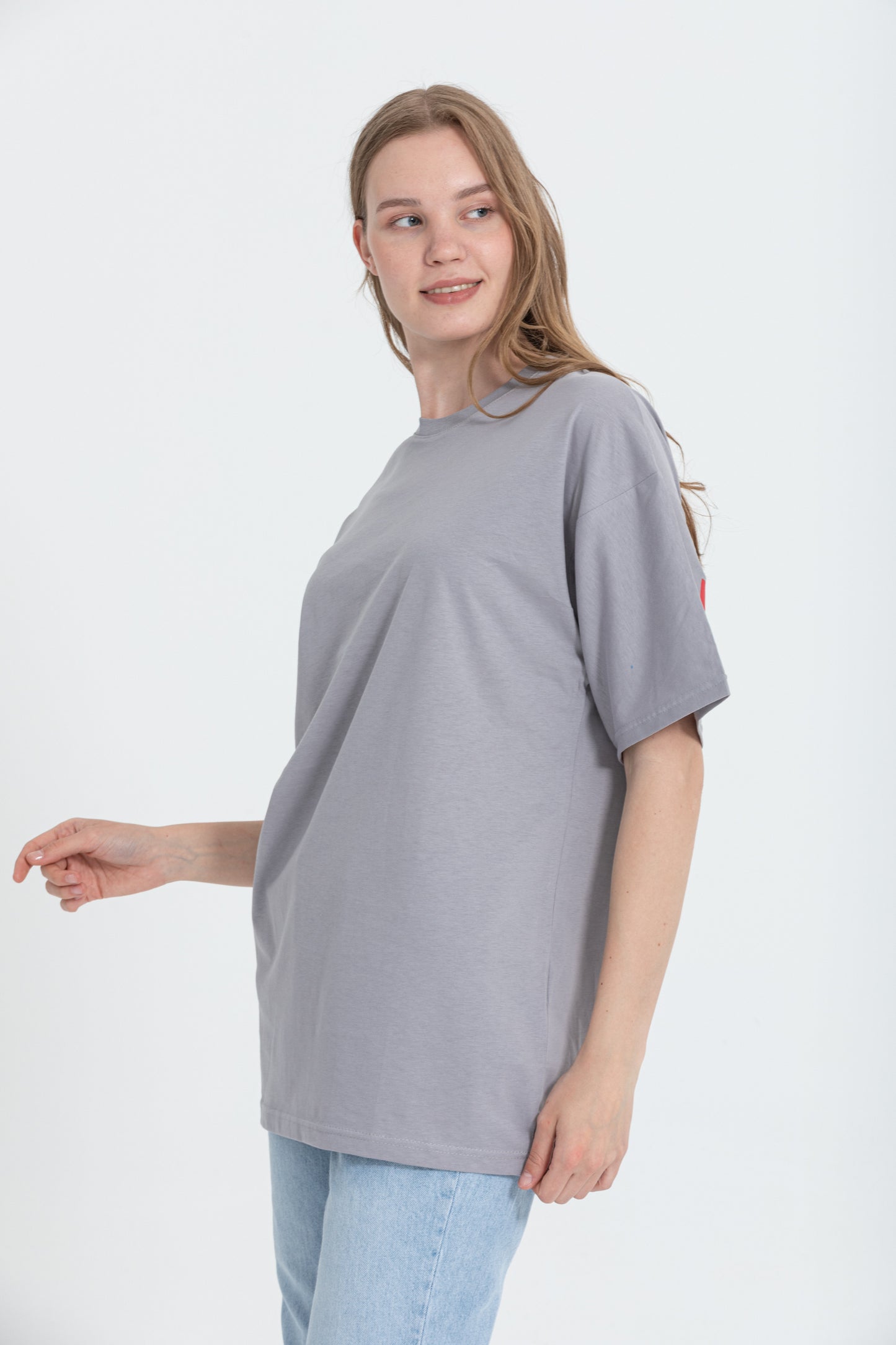 color:gray