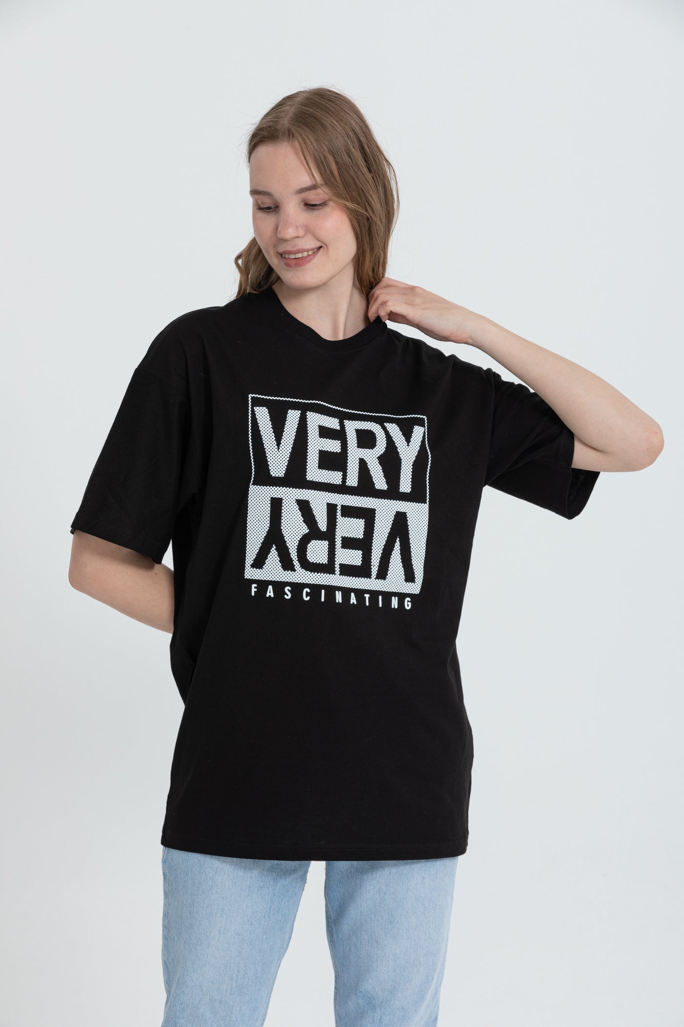color:black