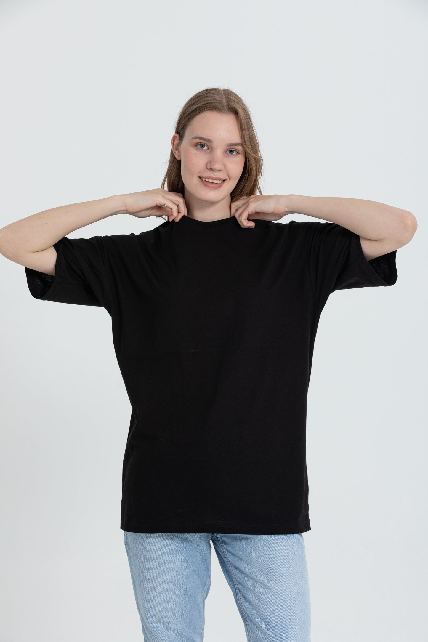 color:black