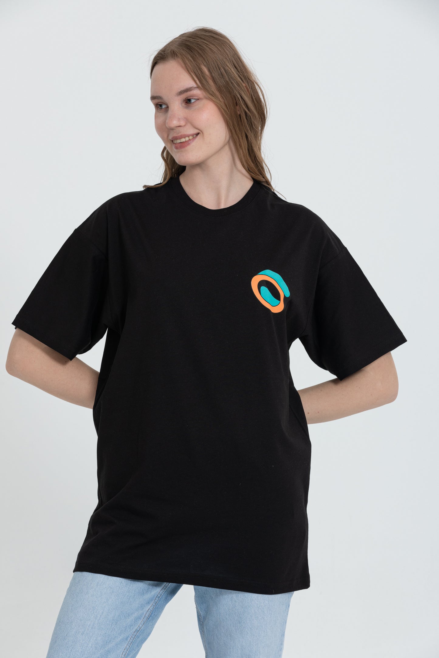 color:black