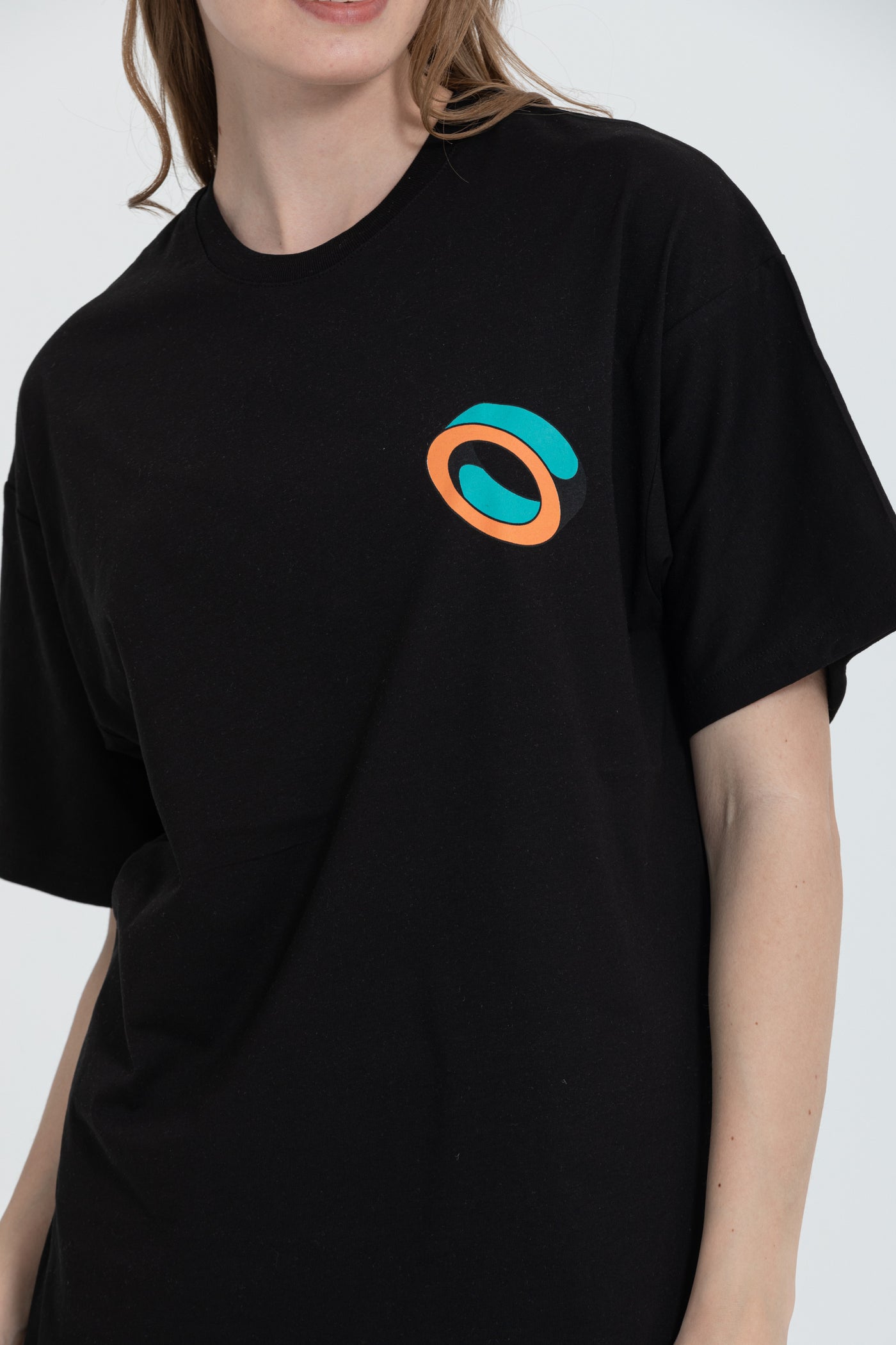 color:black