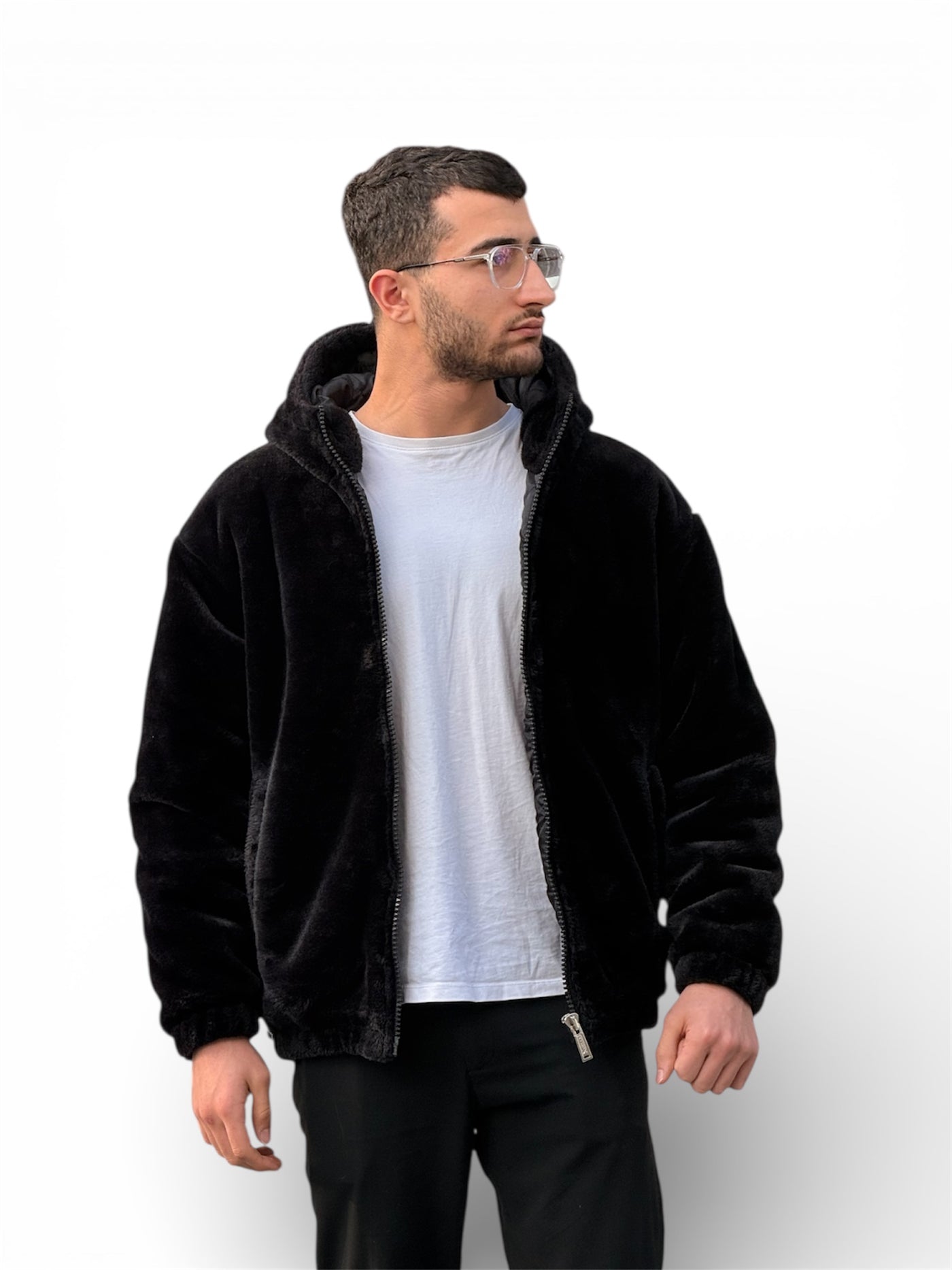color:black