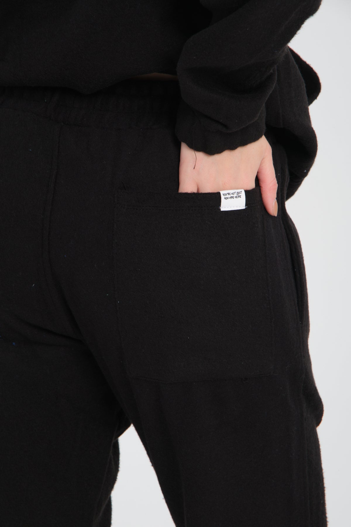 R-5673-4283 Unisex Hooded Tracksuit Set with Kangaroo Pocket – Black