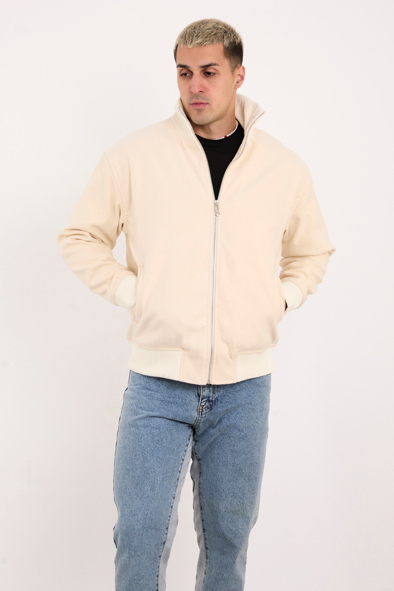 color:cream