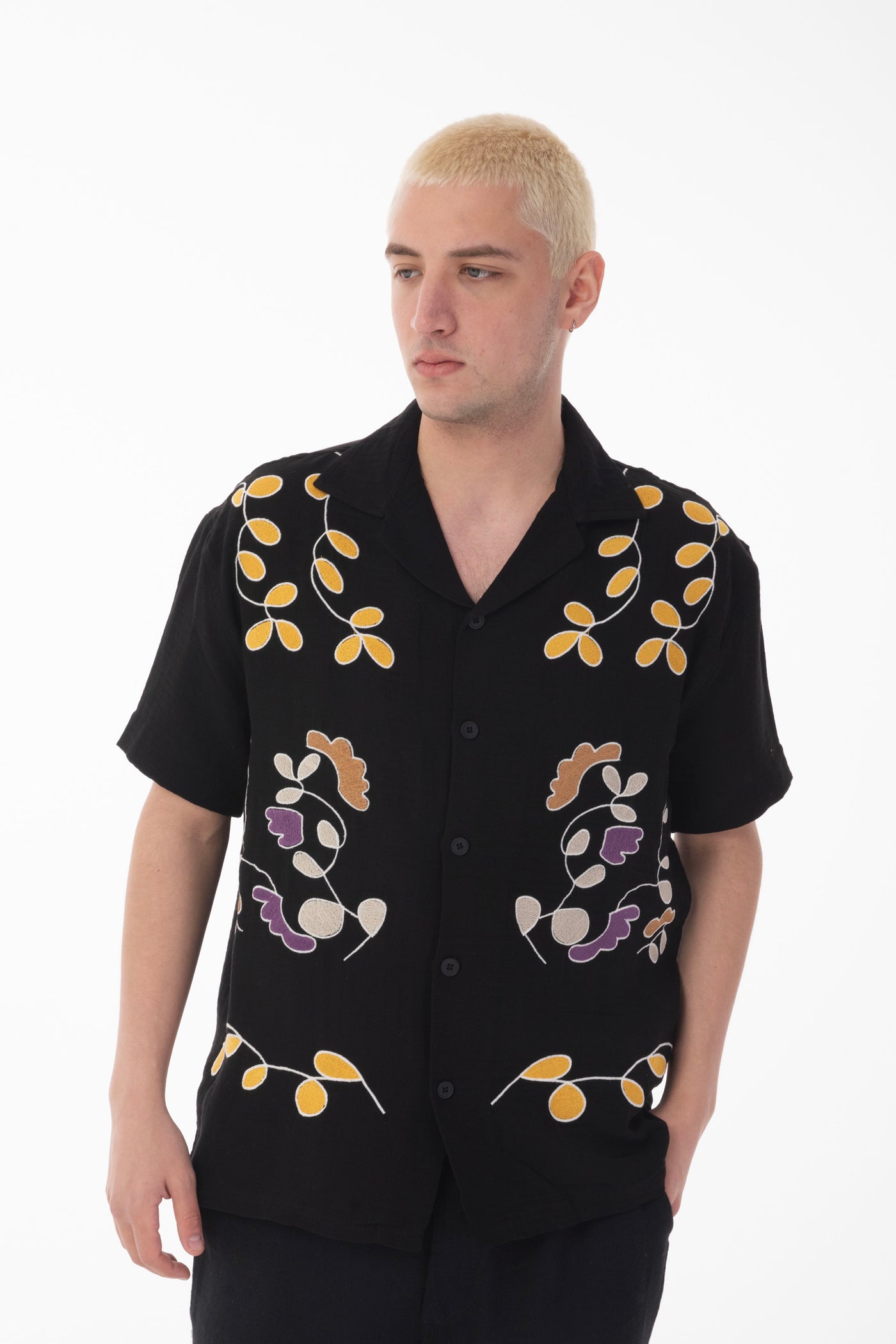 color:black