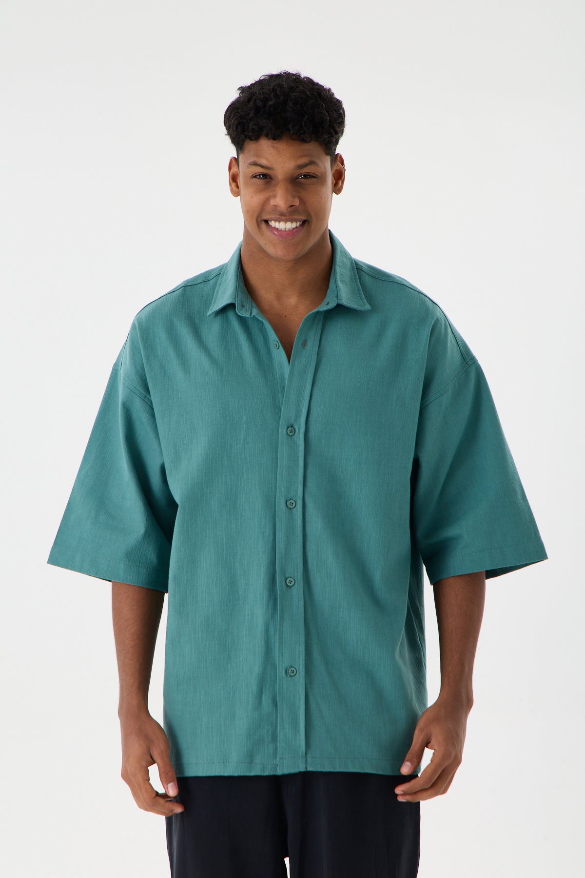 color:green