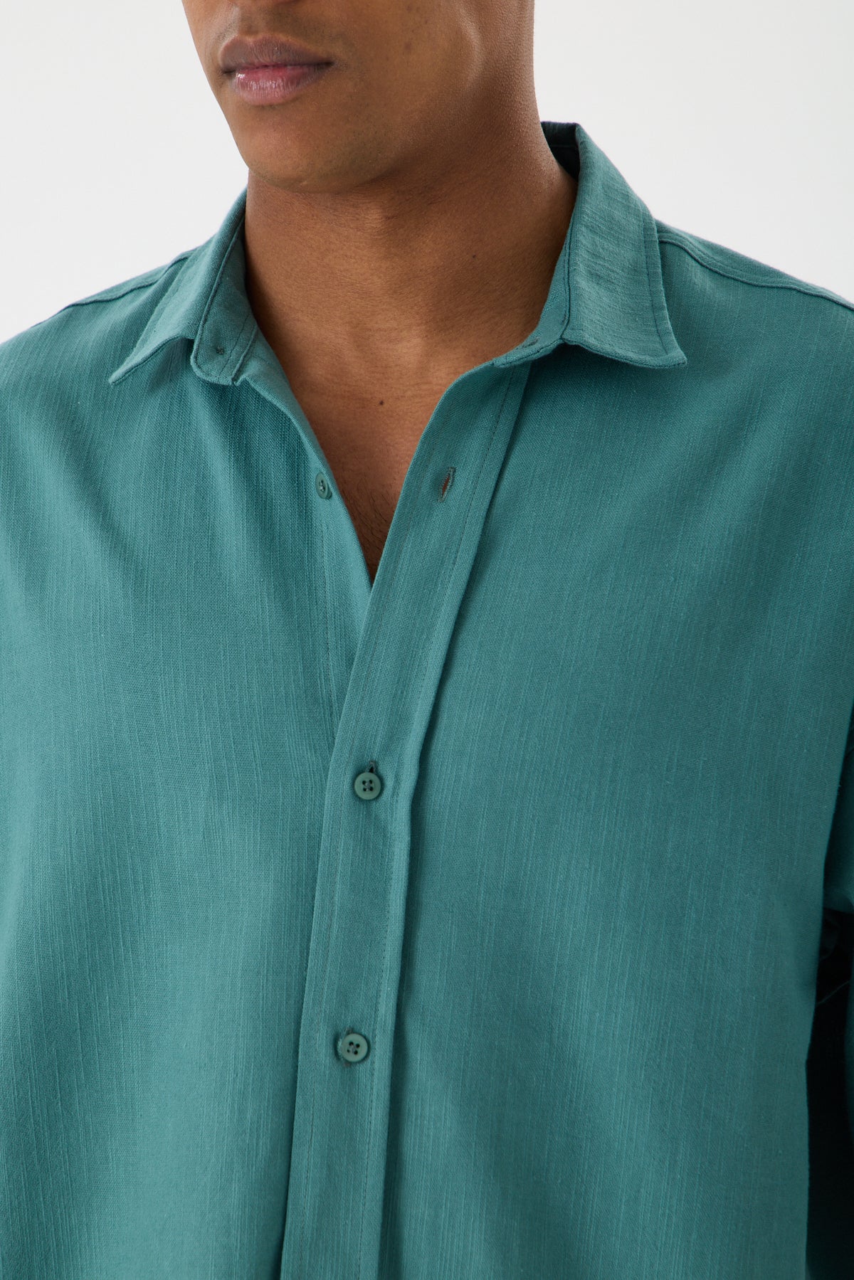 color:green