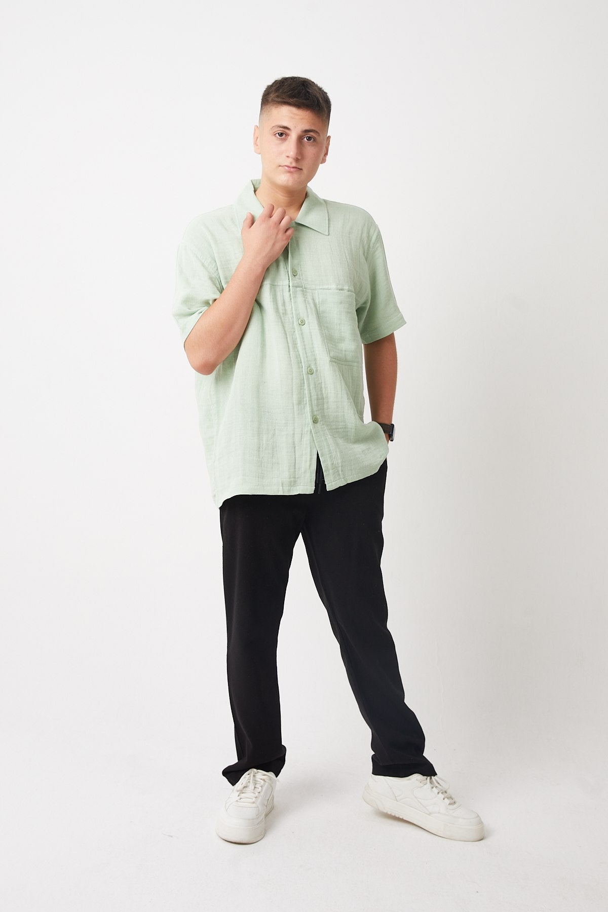 color:mint-green