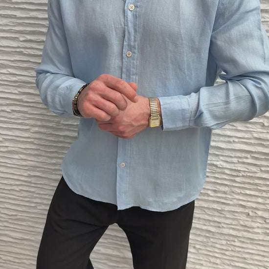 color:light blue