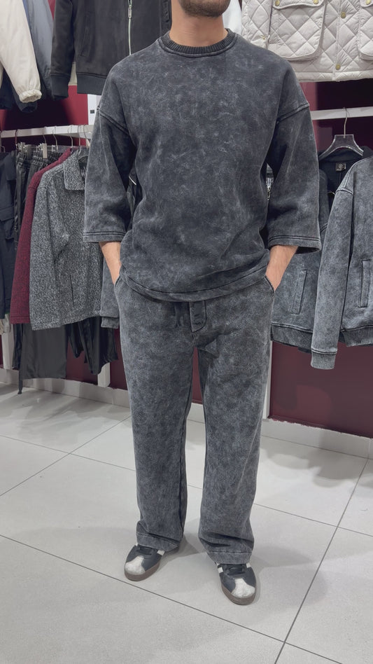 X-4001 – Washed Black ¾ Sleeve Oversized Sweatshirt