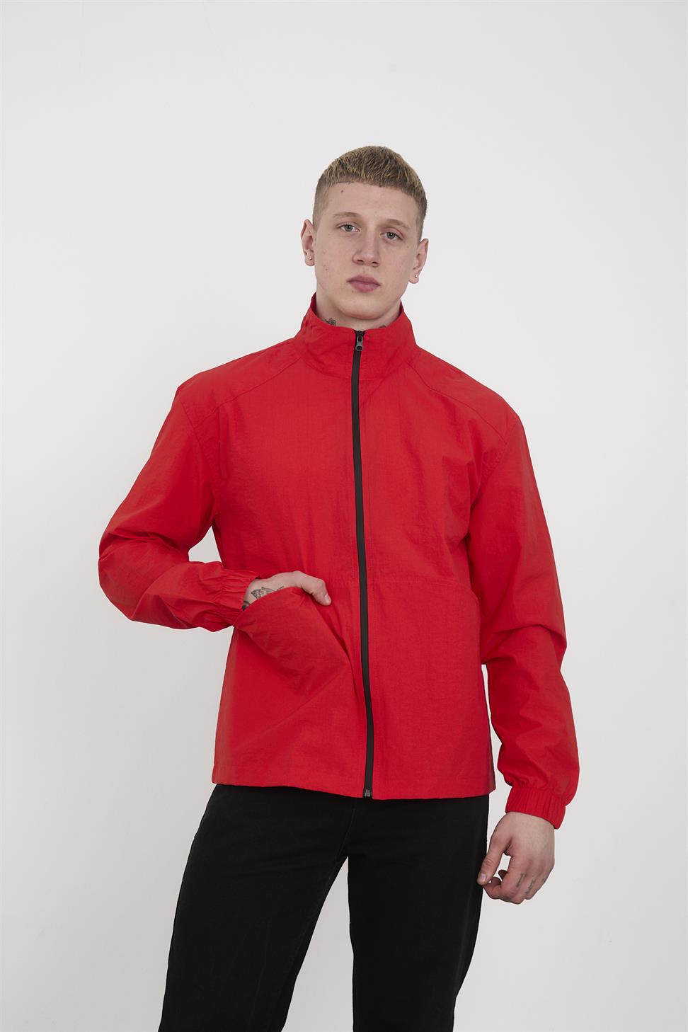 R-2446 Men’s Elastic Cuff Pocket Detail Parachute Windbreaker – Red