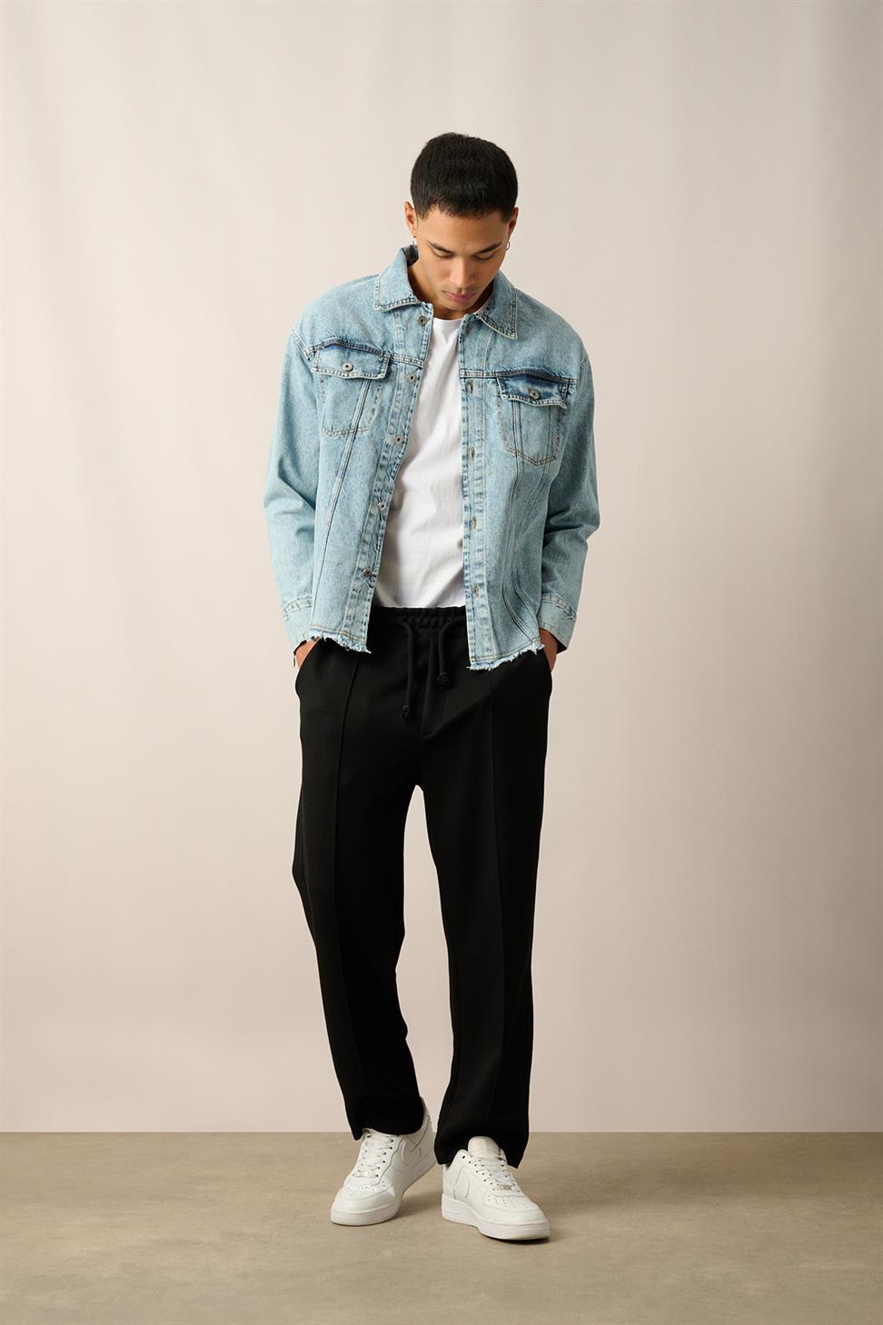 R-2457 Men’s Washed Denim Jacket with Flap Pockets