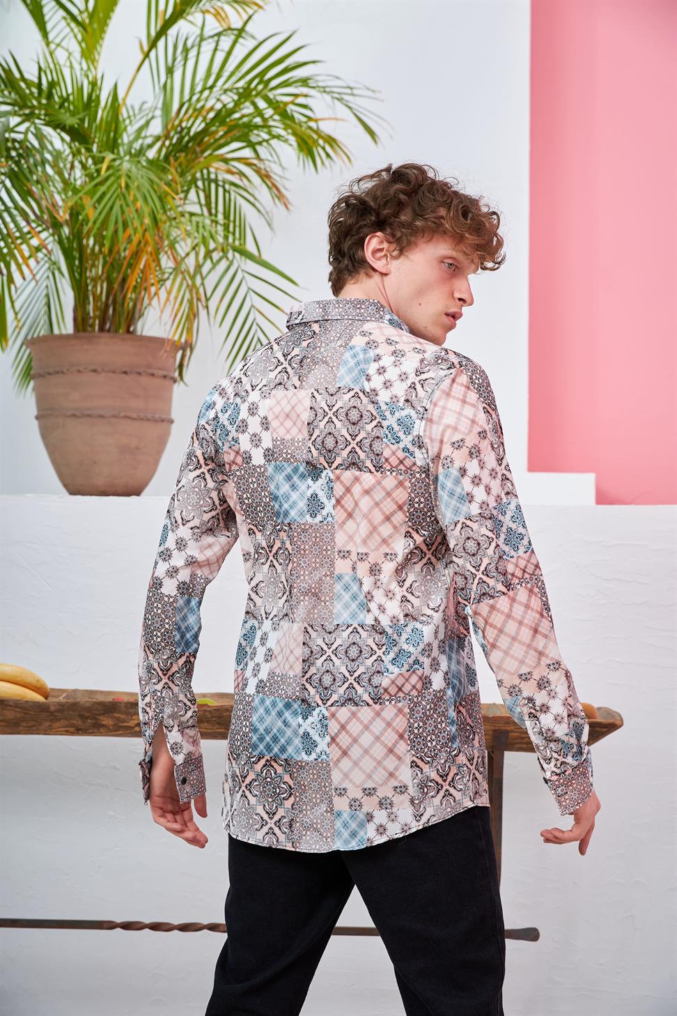 R-3651 Ayaklı  Yaka Kilim Desenli Gizli Patlı Uzun Kol Gömlek