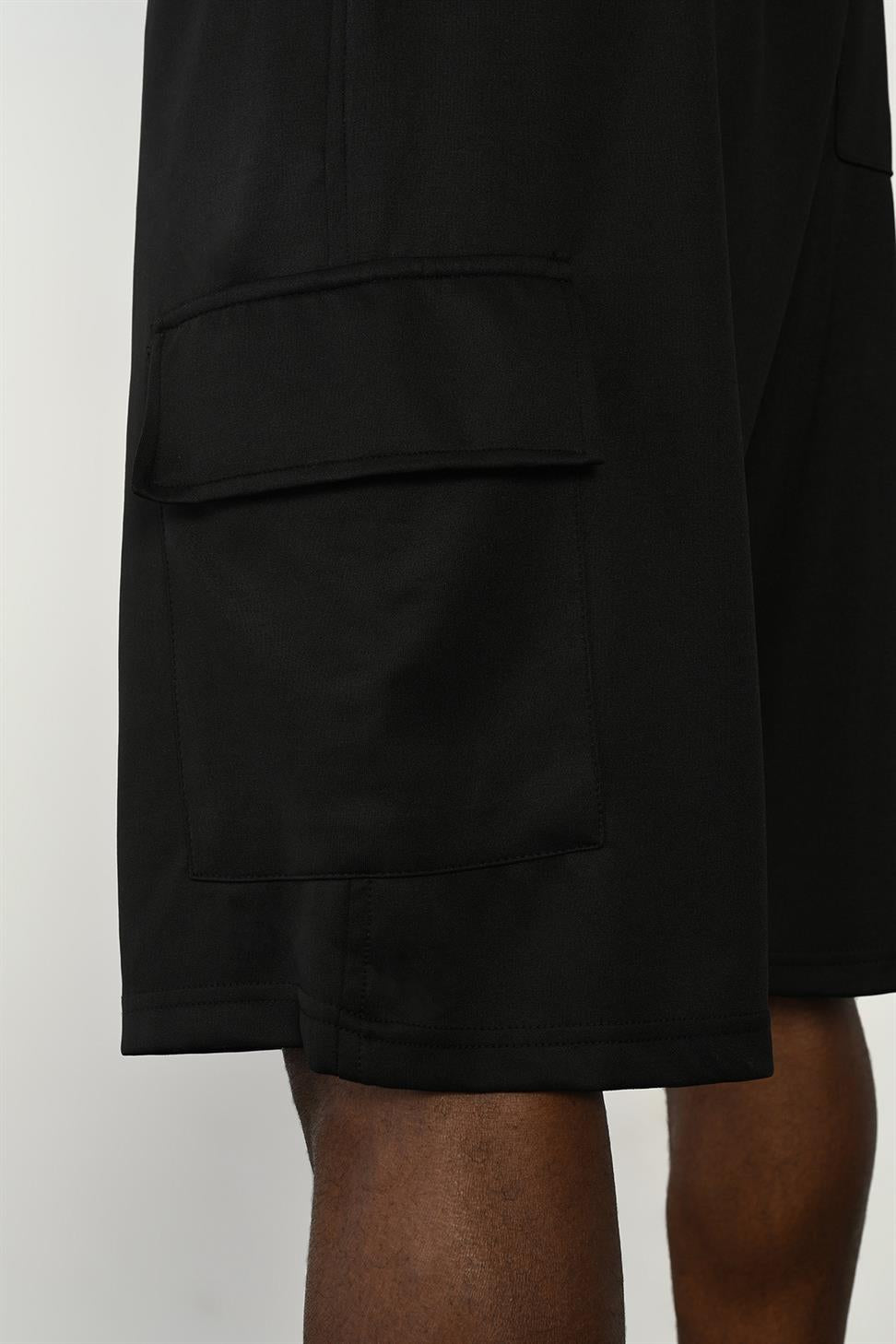 R-4374 Elastic Waist Cargo Pocket Scuba Shorts