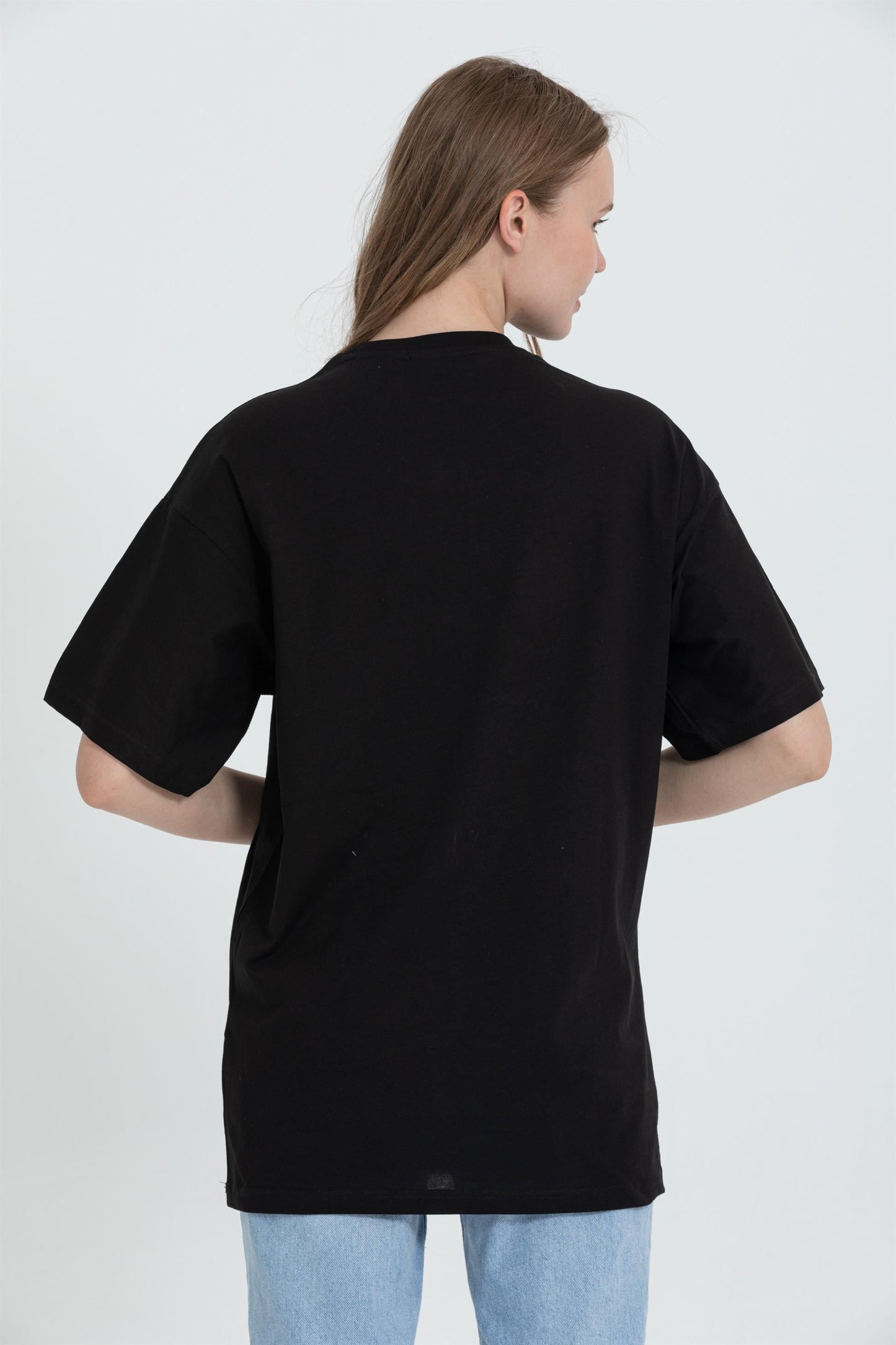 color:black