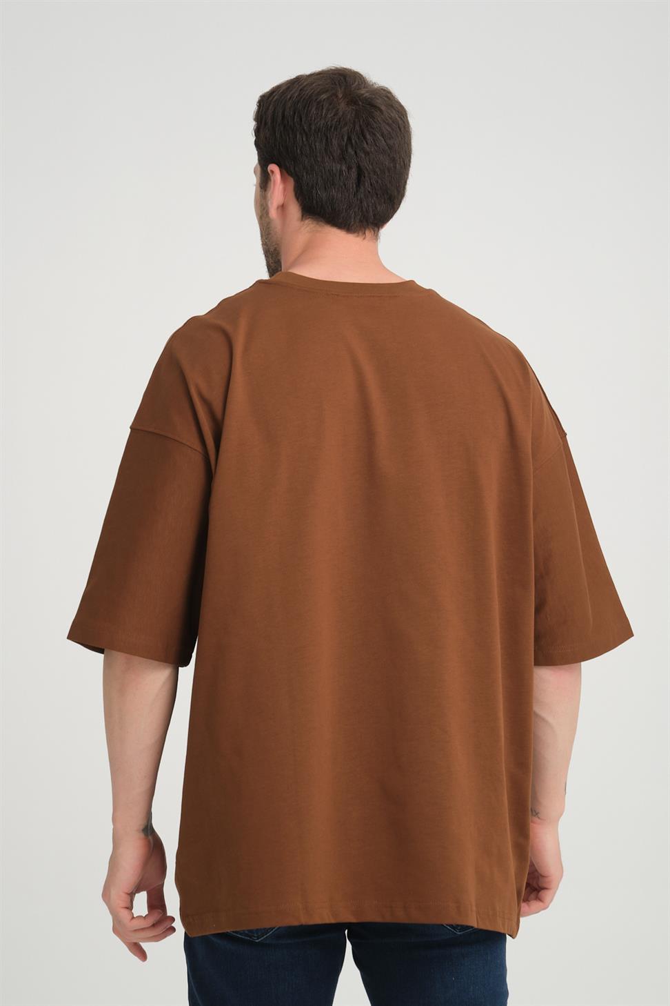 R-5775 Men’s Basic T-Shirt with Rocqerx Print