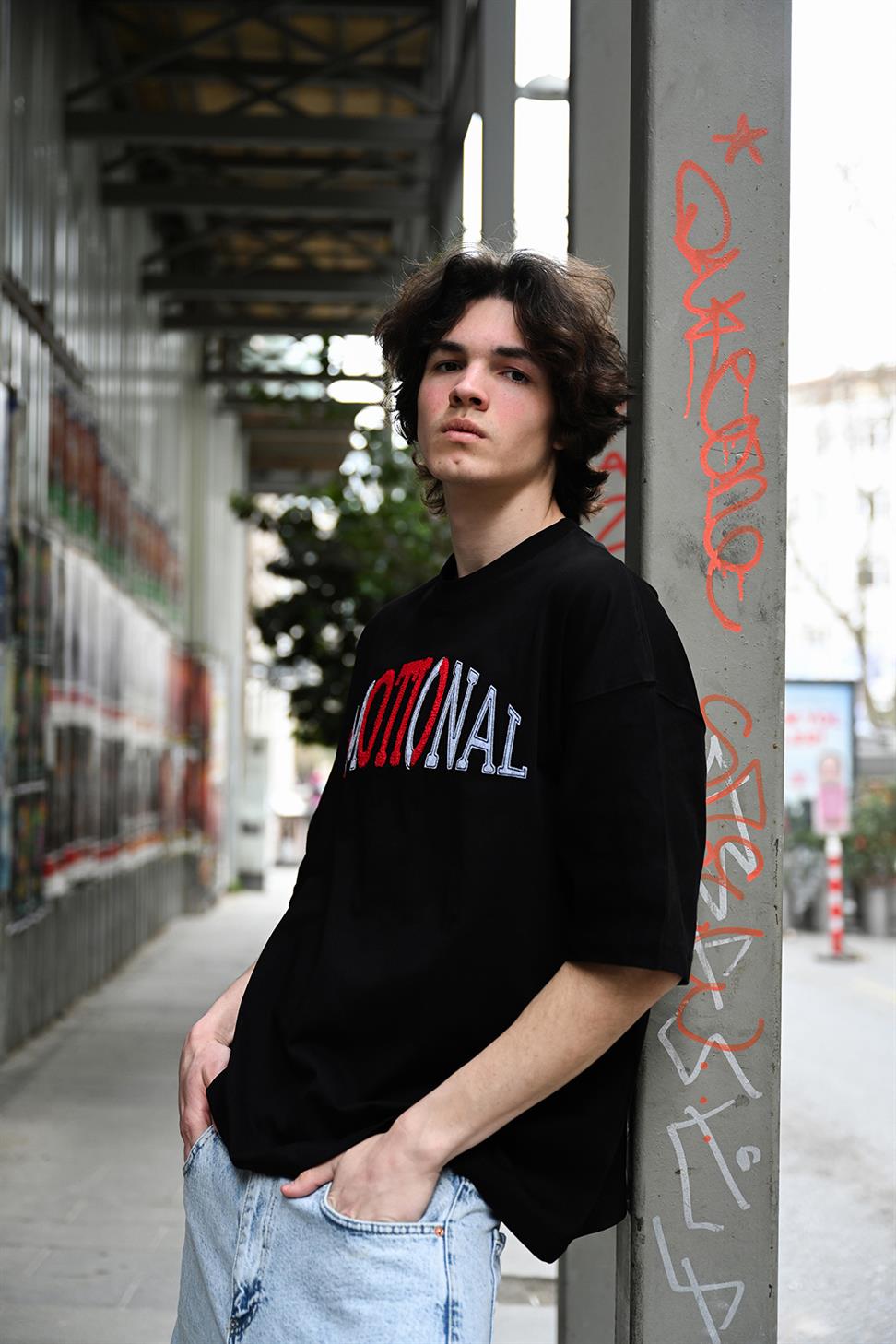 R-5786 Emotional Embroidered Oversize Suprem T-Shirt – Black | 100% Cotton