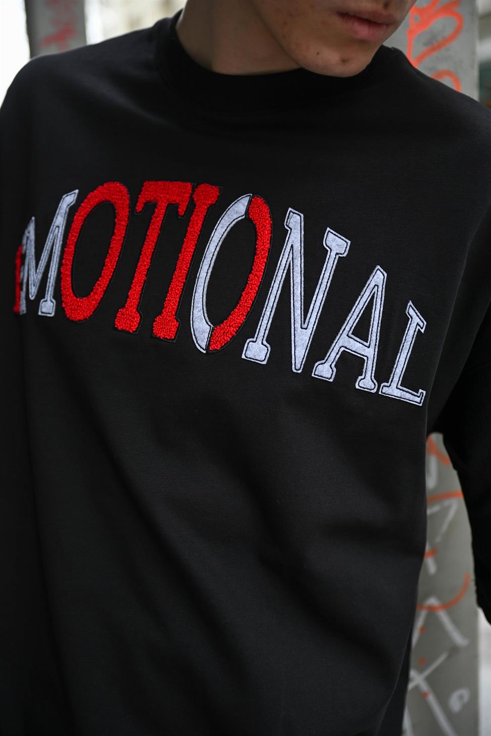 R-5786 Emotional Embroidered Oversize Suprem T-Shirt – Black | 100% Cotton